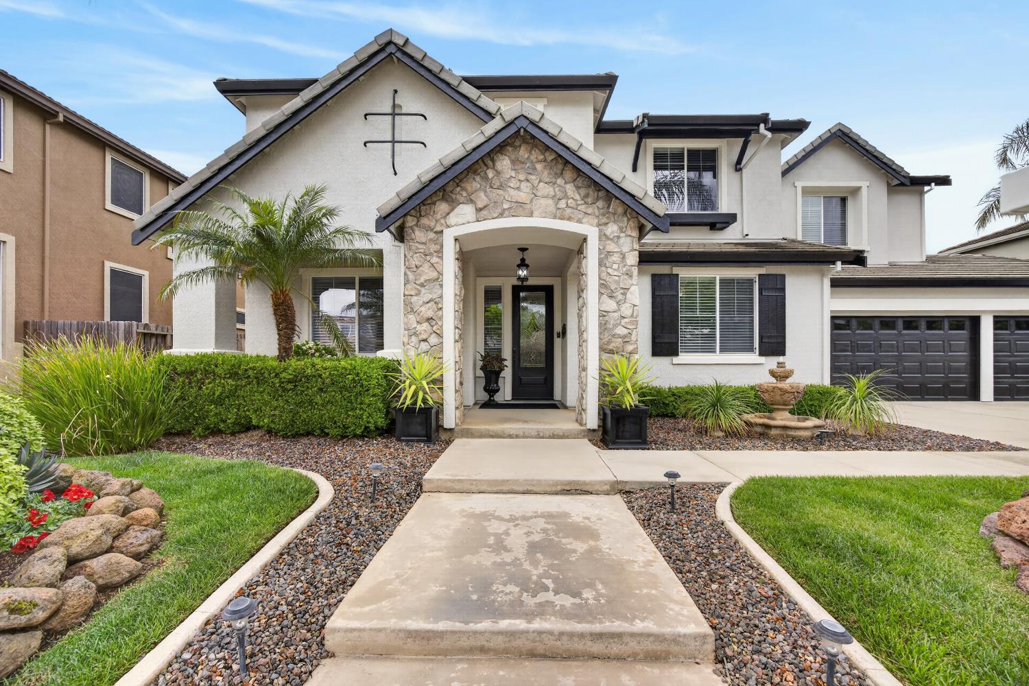 552 Denier Court