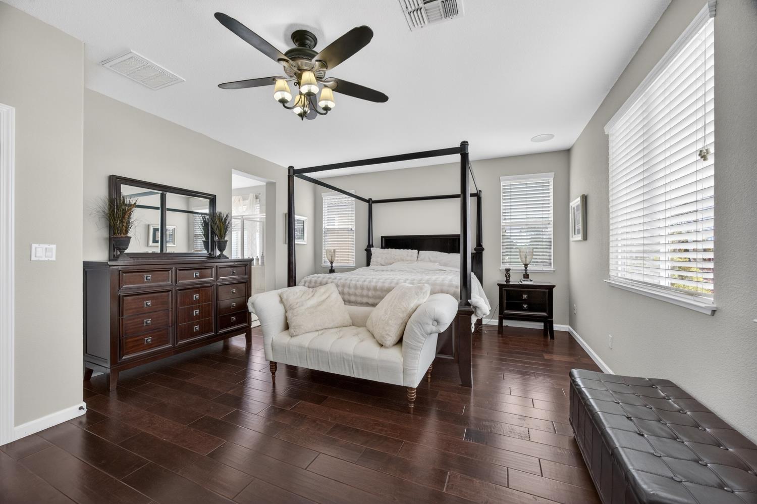 552 Denier Court