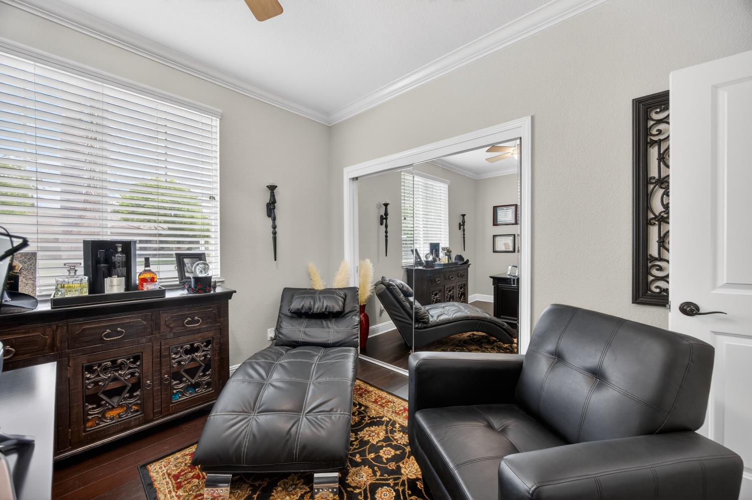 552 Denier Court