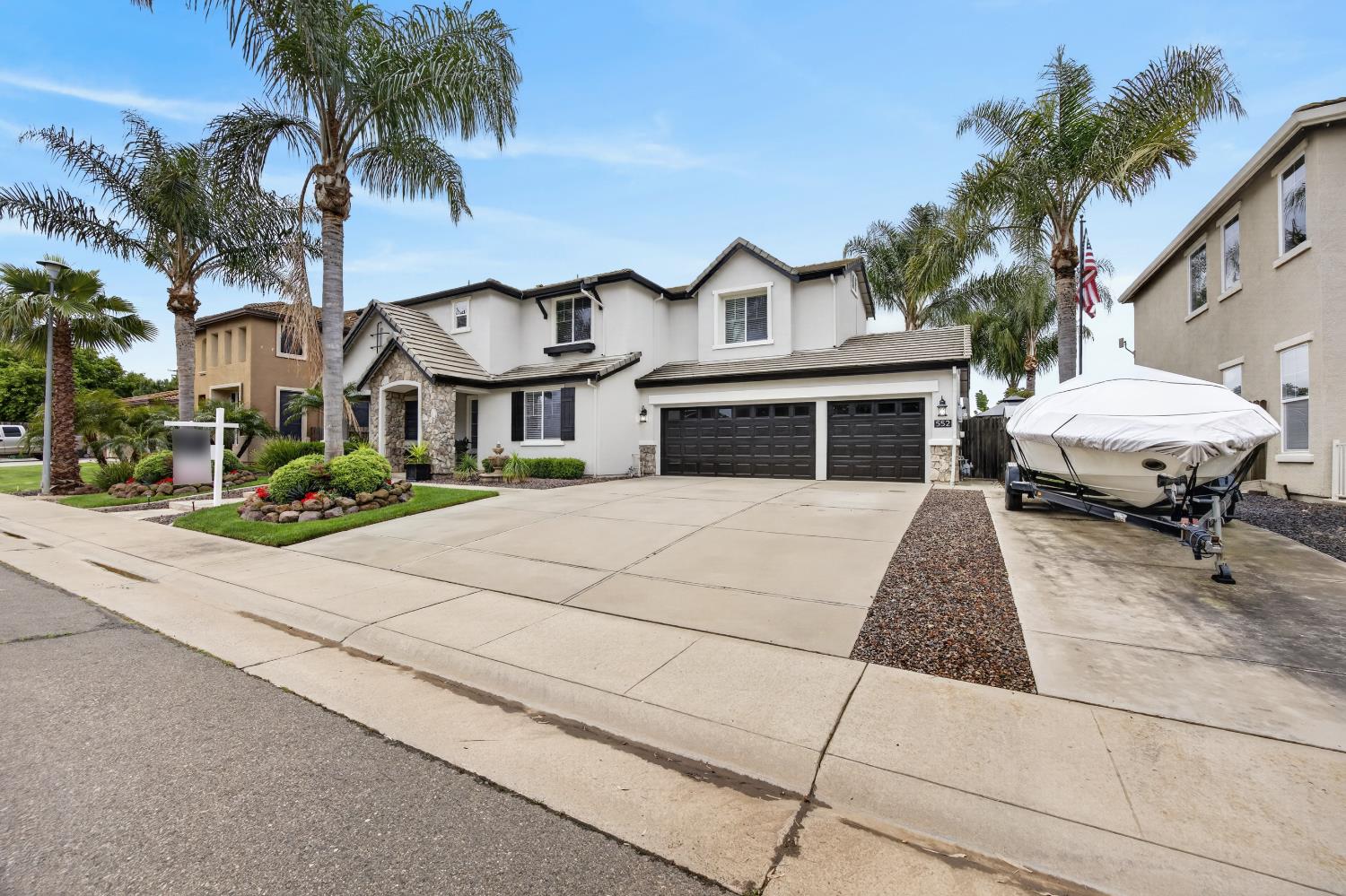 552 Denier Court