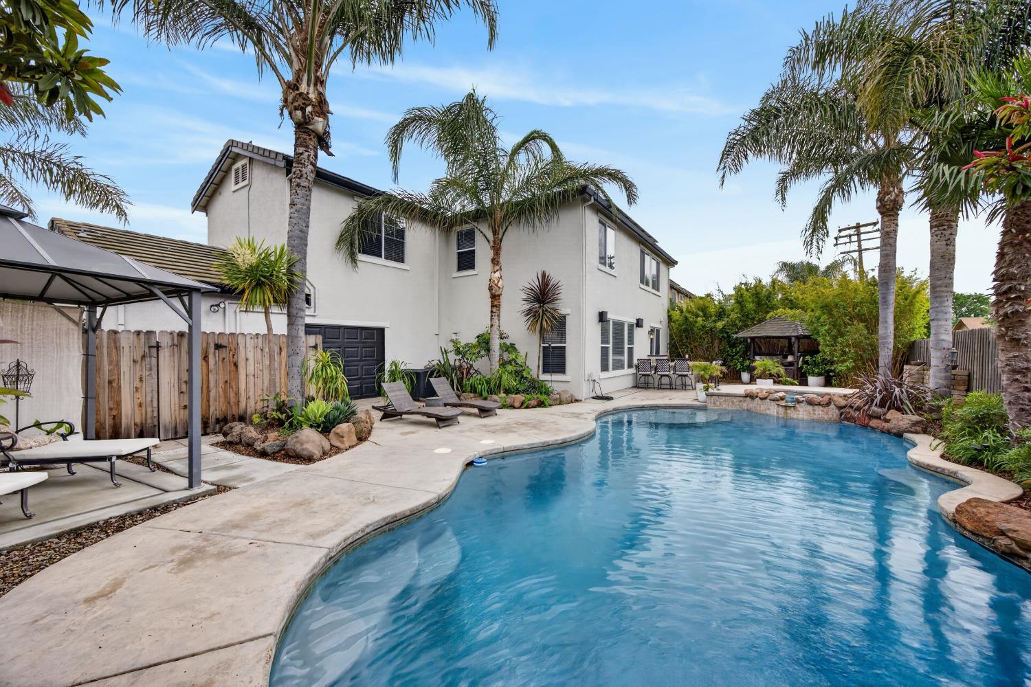 552 Denier Court