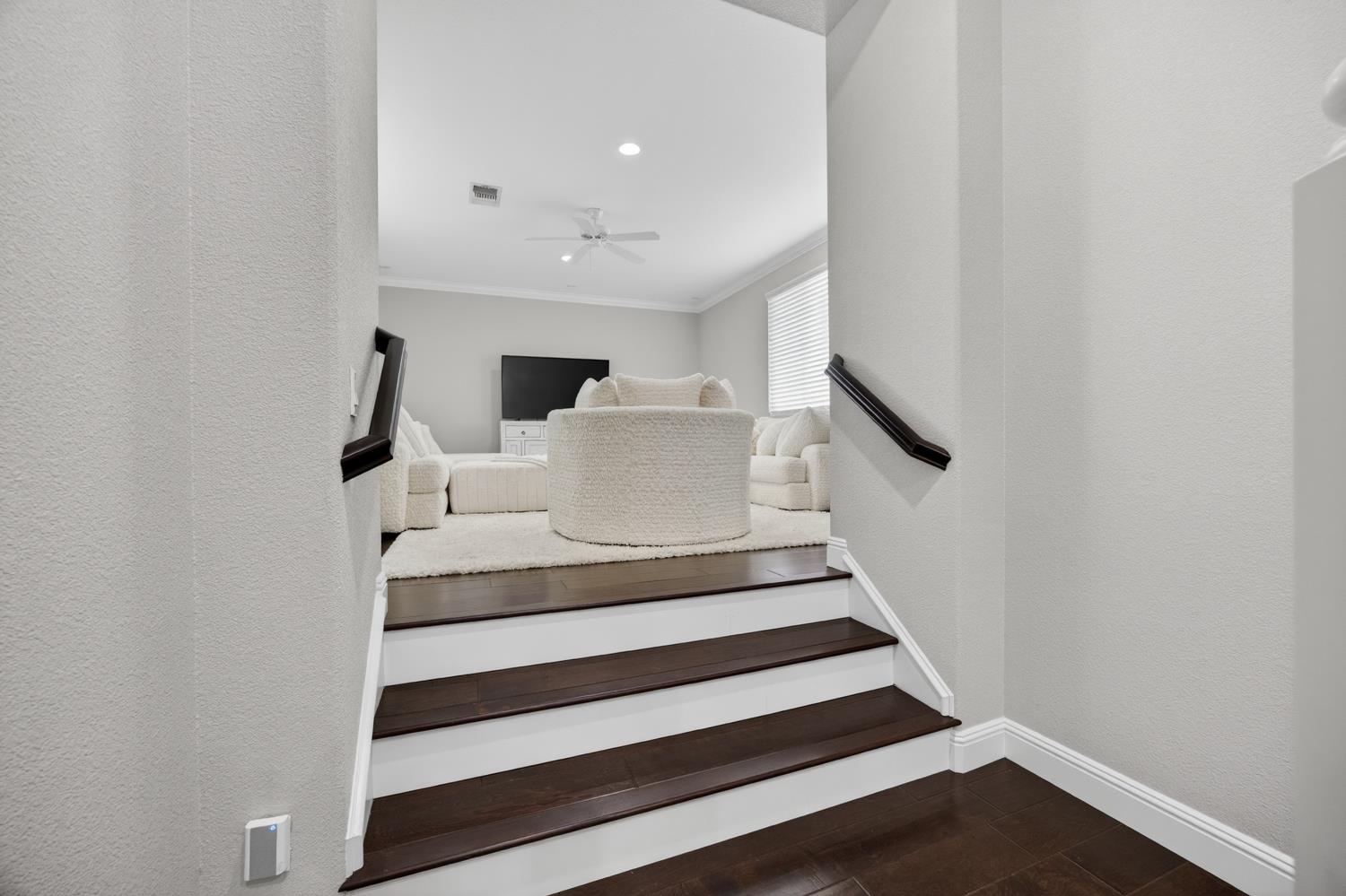 552 Denier Court