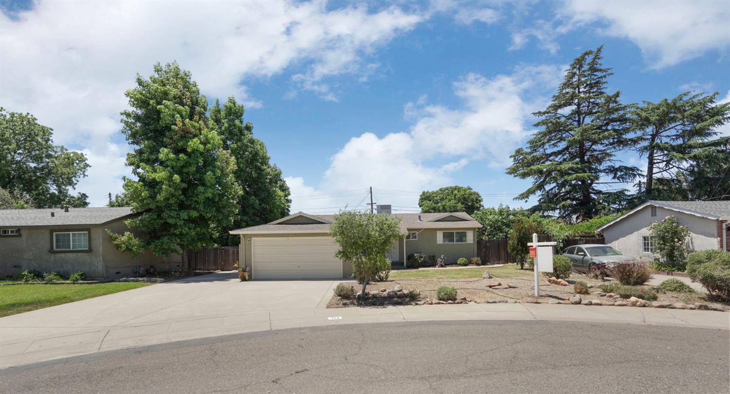 712 Almond Court