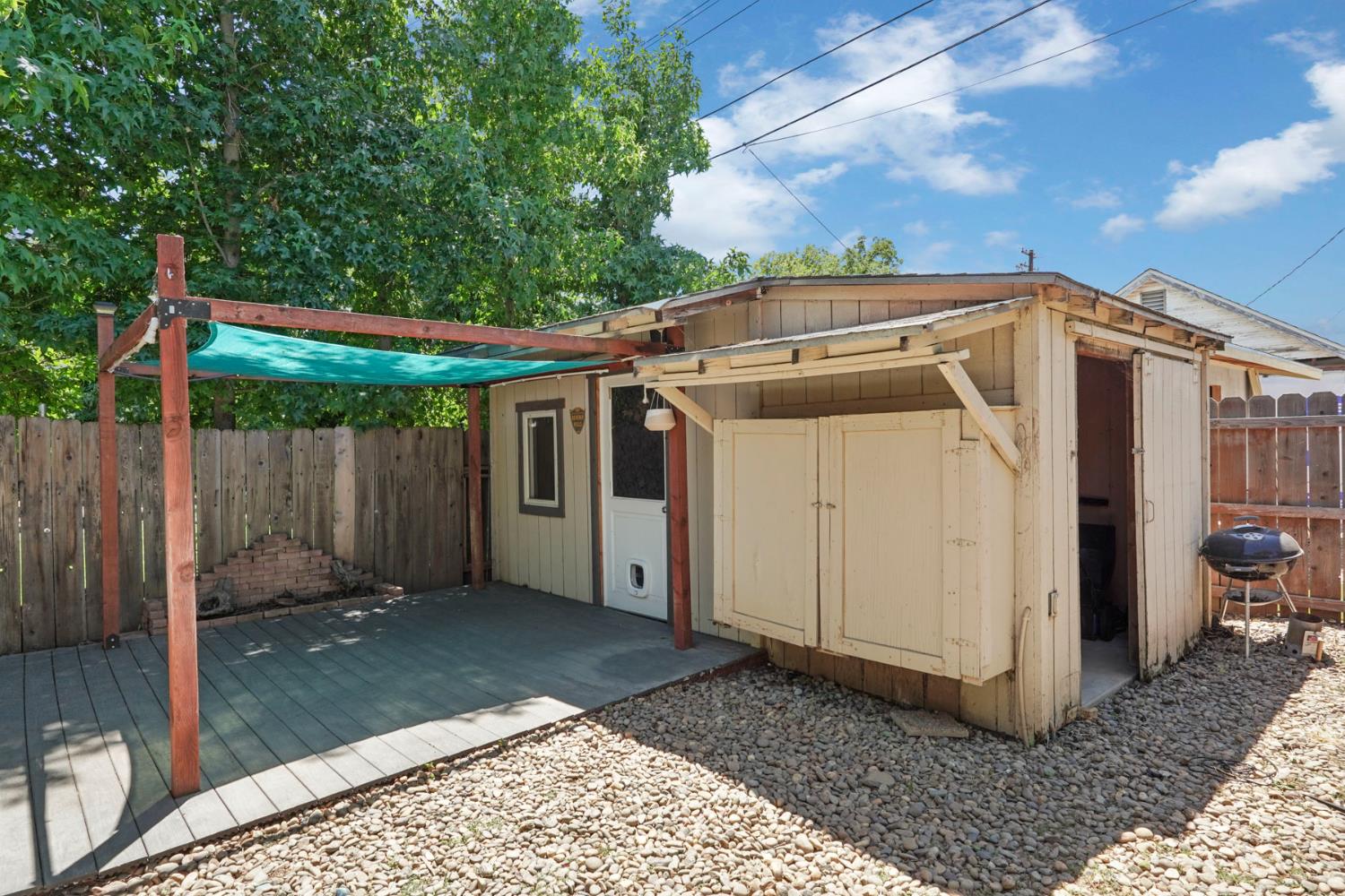 712 Almond Court