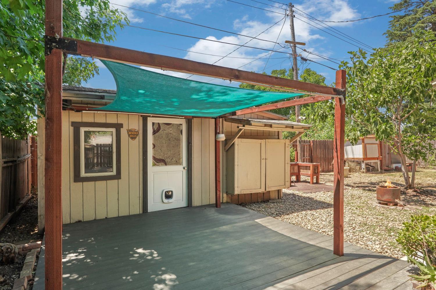 712 Almond Court