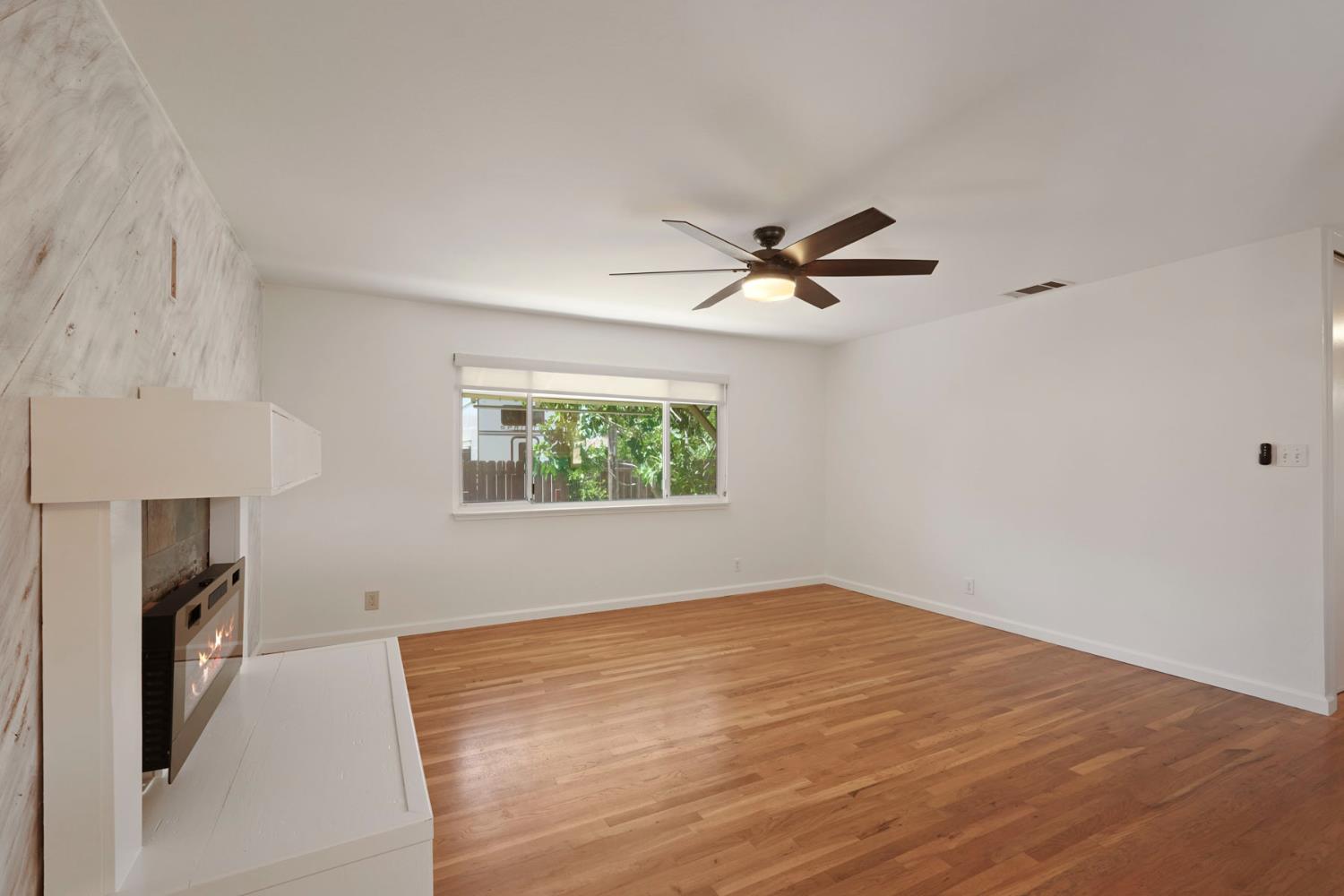 712 Almond Court