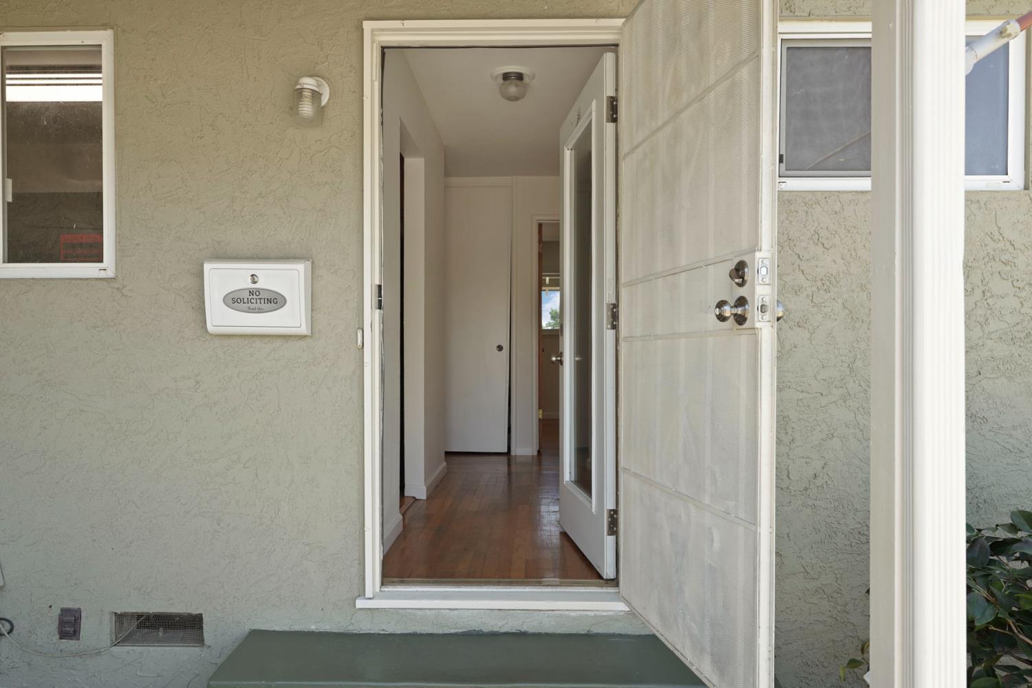712 Almond Court