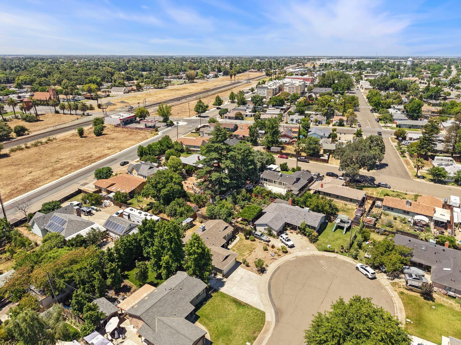 712 Almond Court