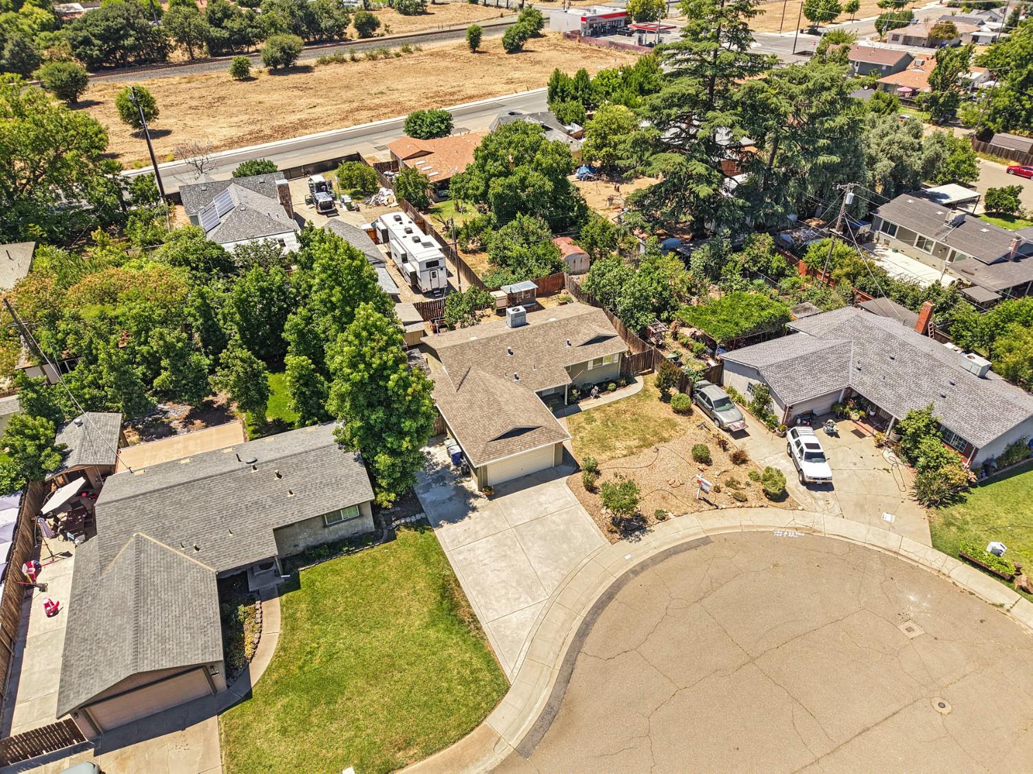 712 Almond Court