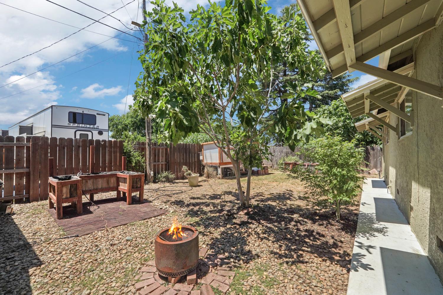 712 Almond Court