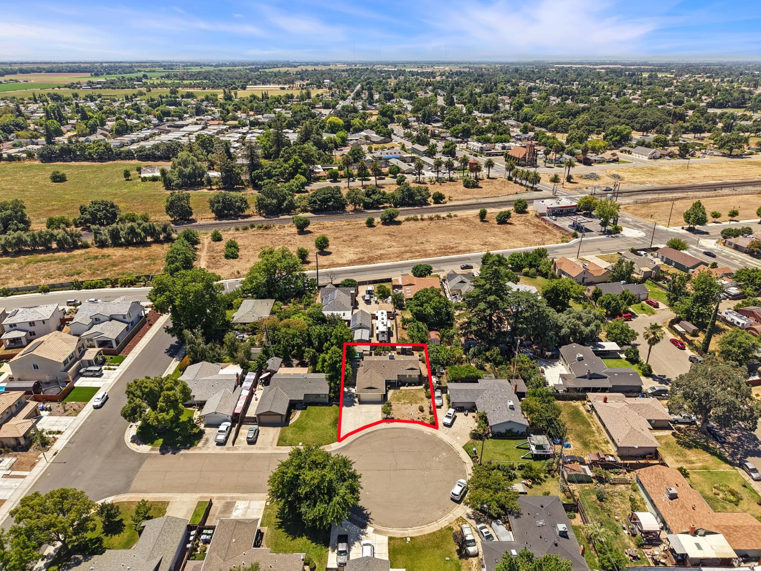 712 Almond Court