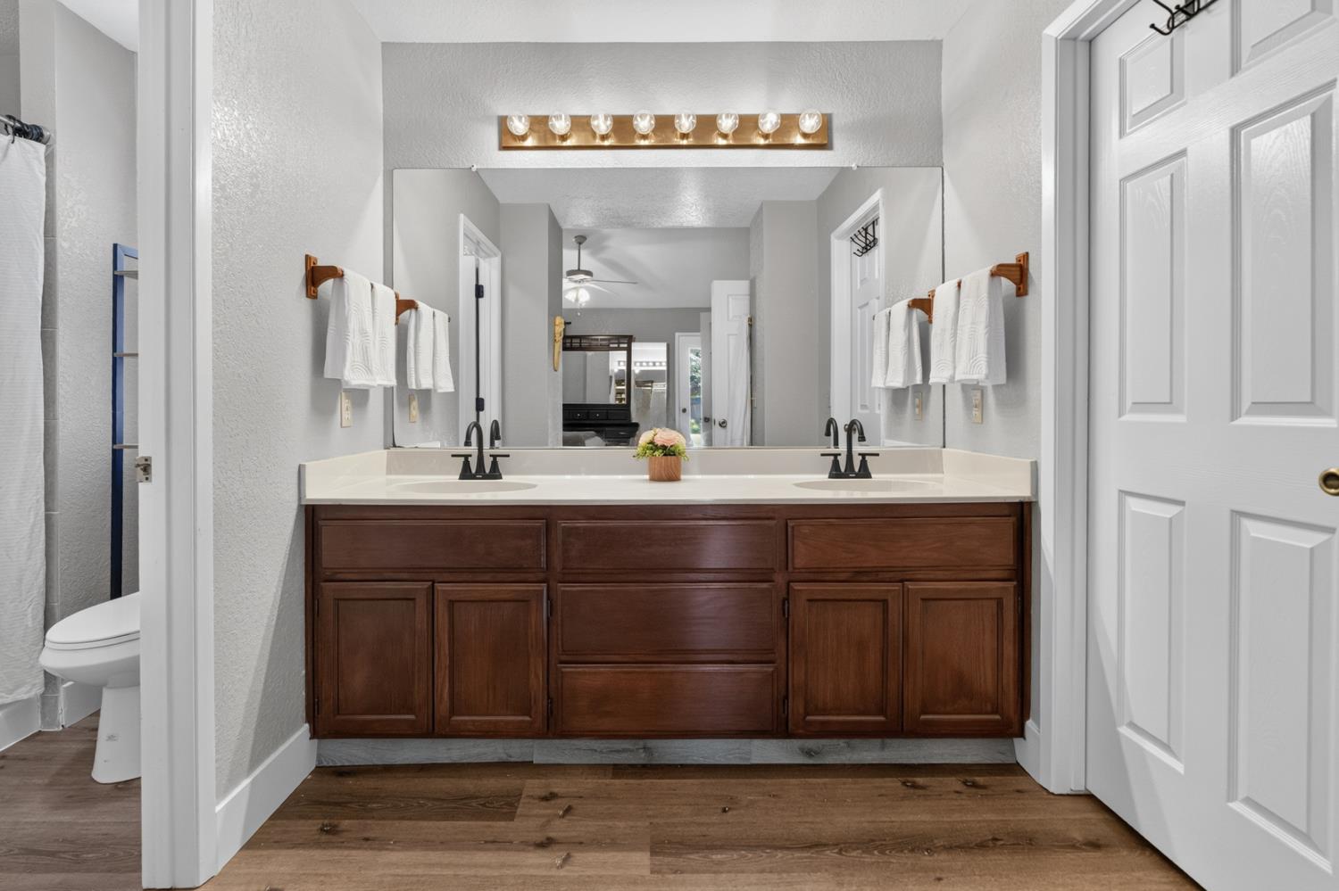 893 Black Canyon Court