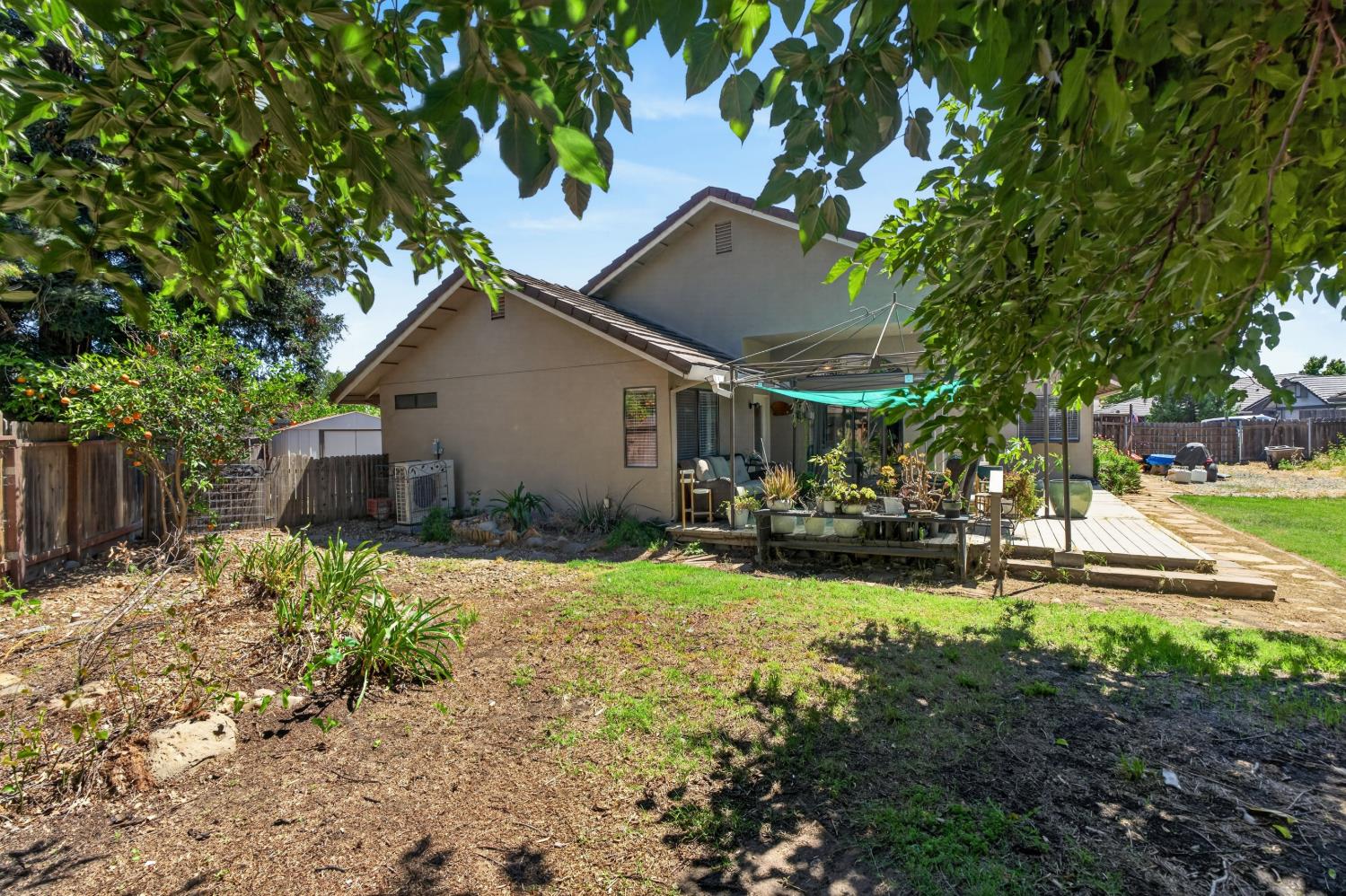 893 Black Canyon Court
