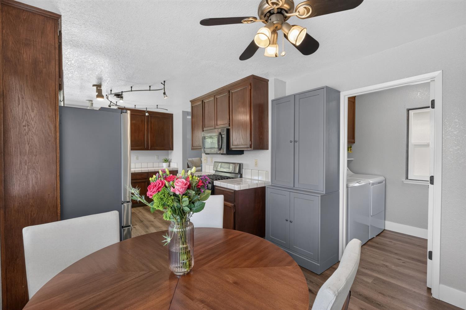 893 Black Canyon Court