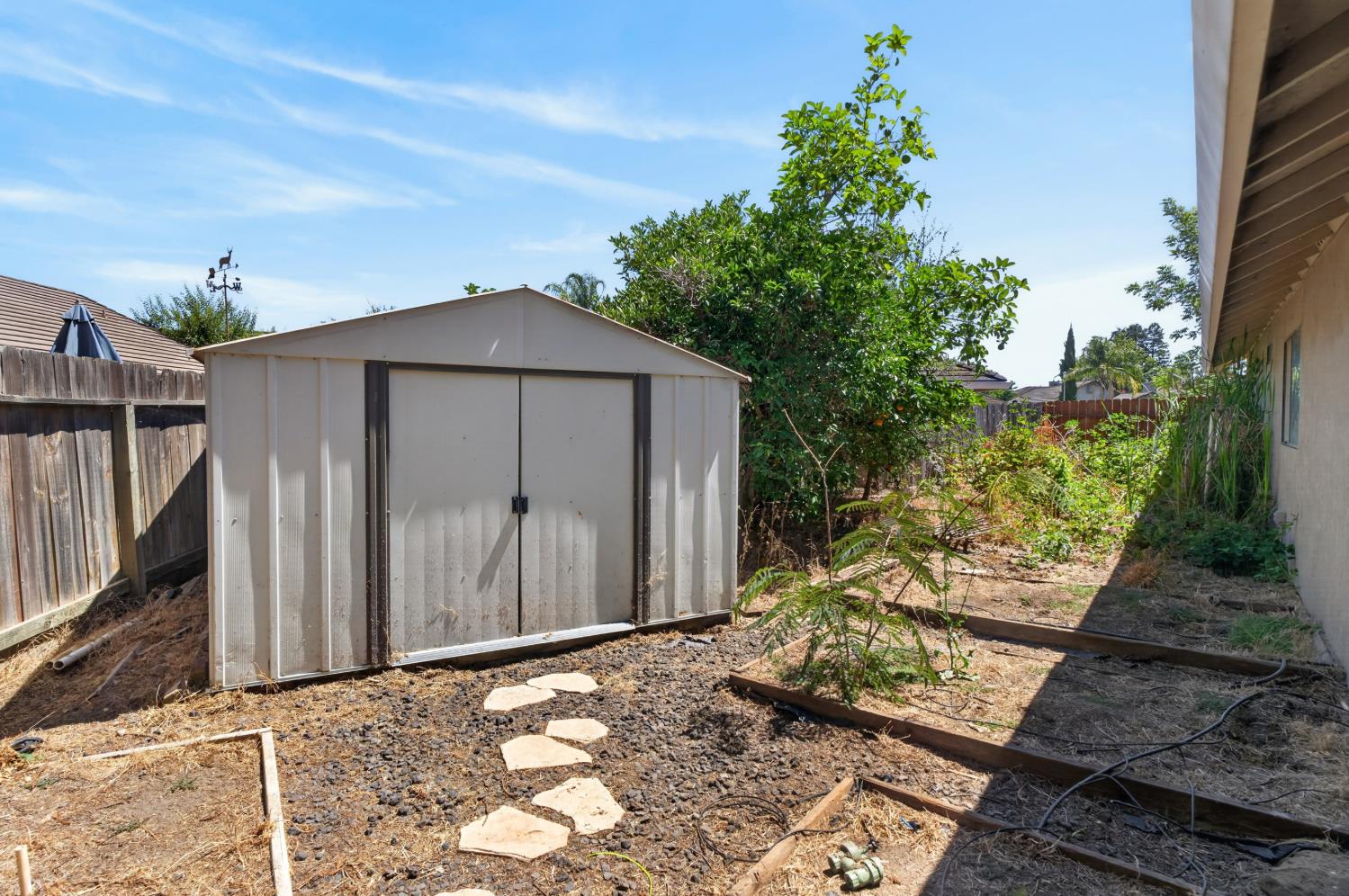 893 Black Canyon Court