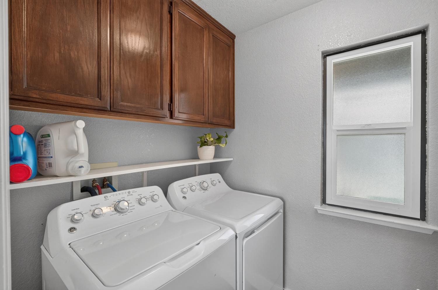 893 Black Canyon Court