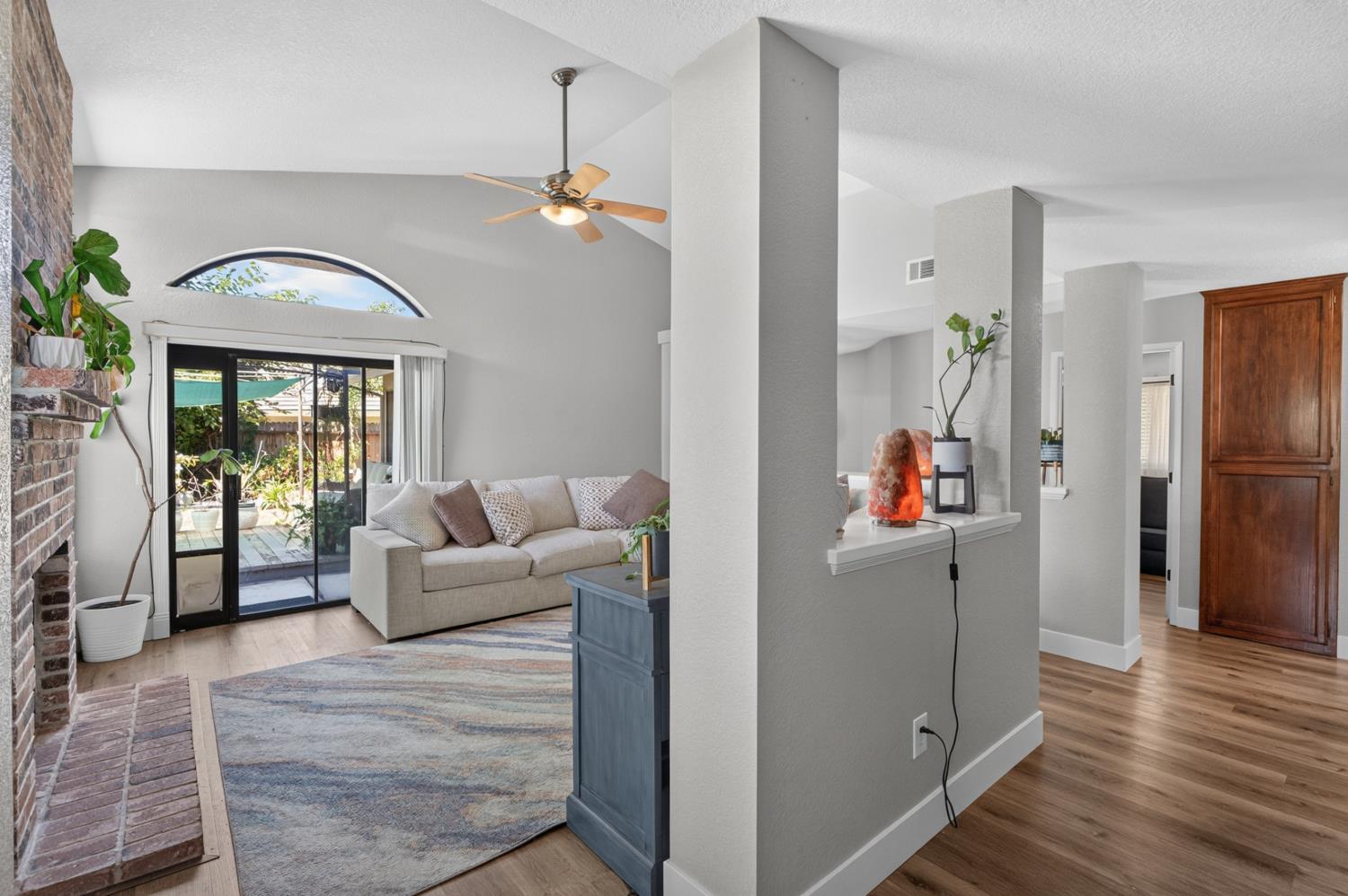 893 Black Canyon Court