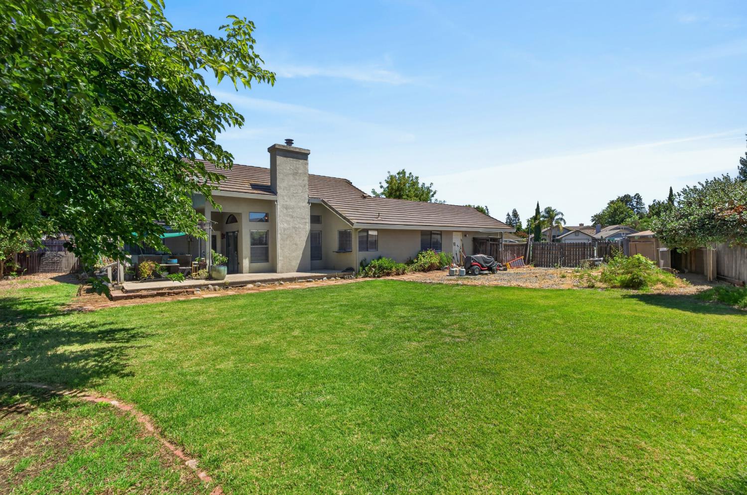 893 Black Canyon Court
