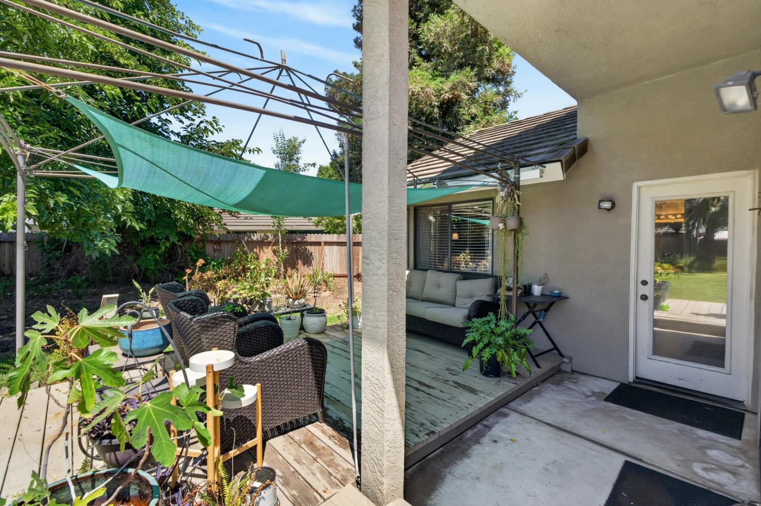 893 Black Canyon Court