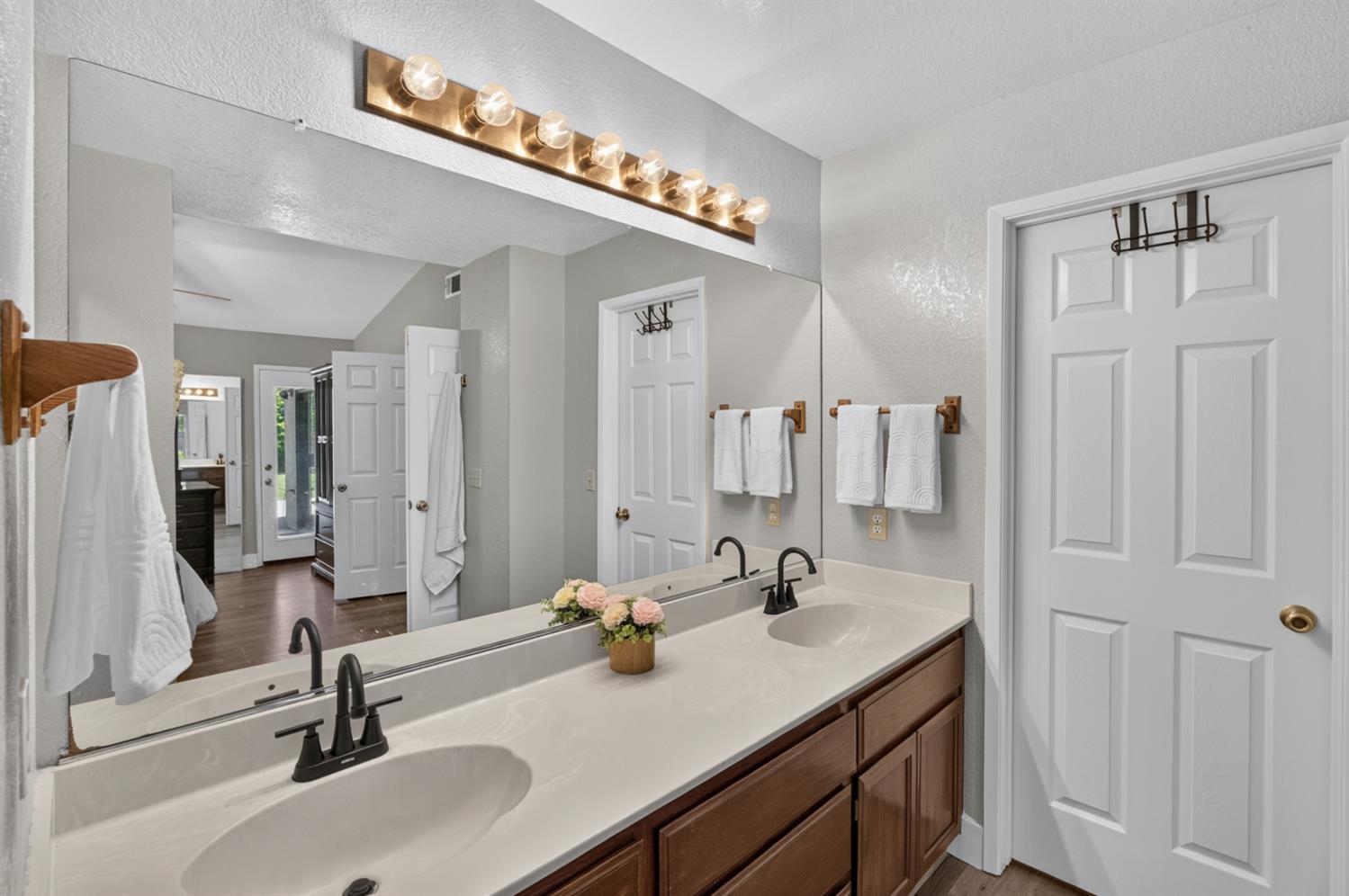 893 Black Canyon Court