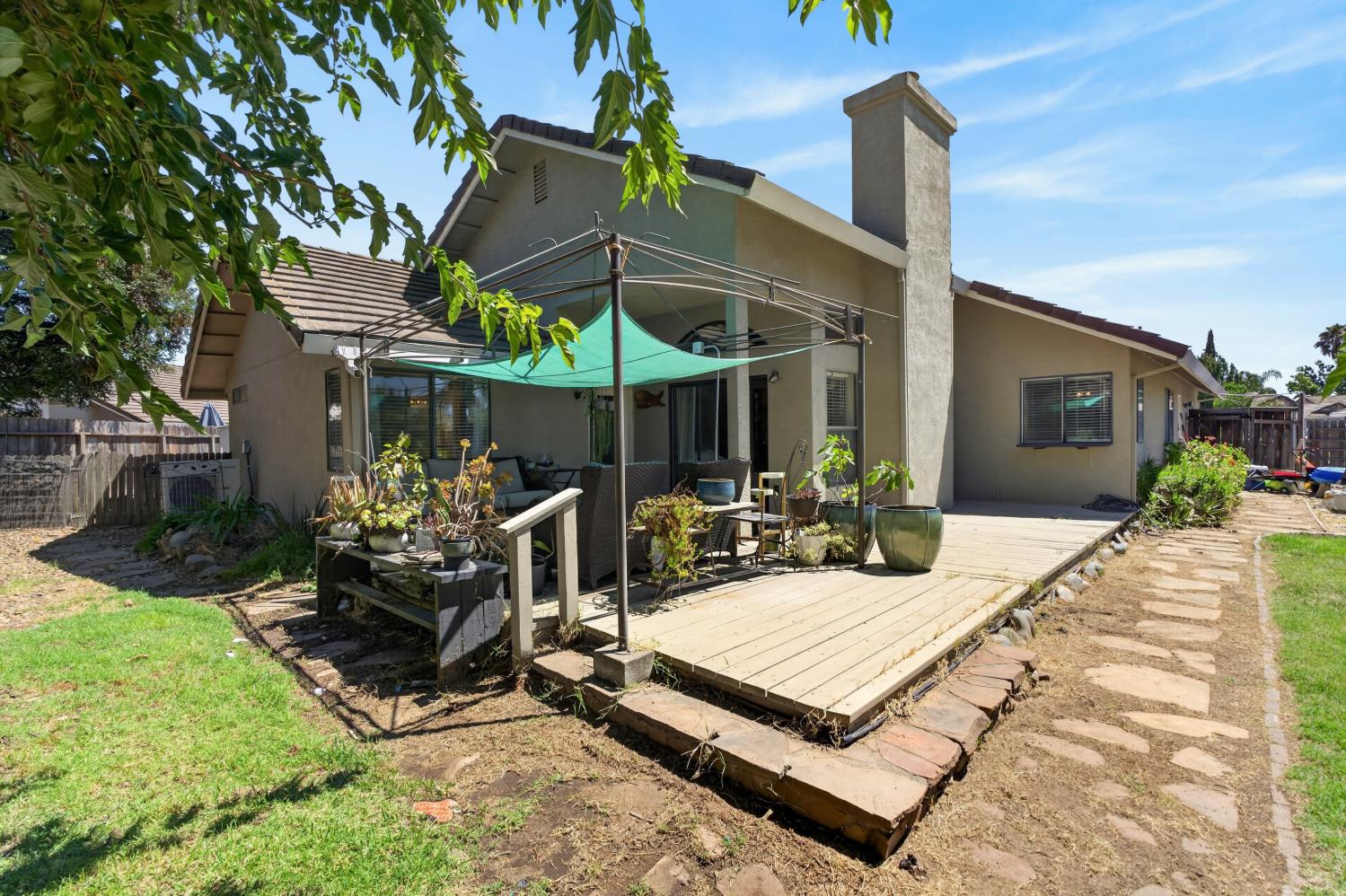 893 Black Canyon Court