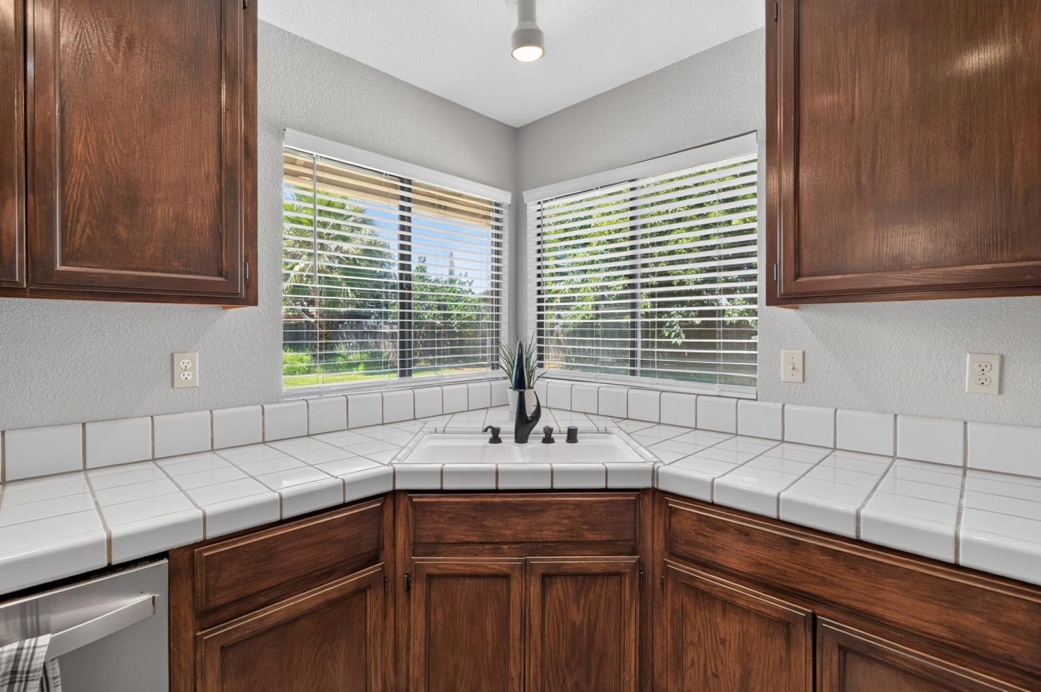 893 Black Canyon Court