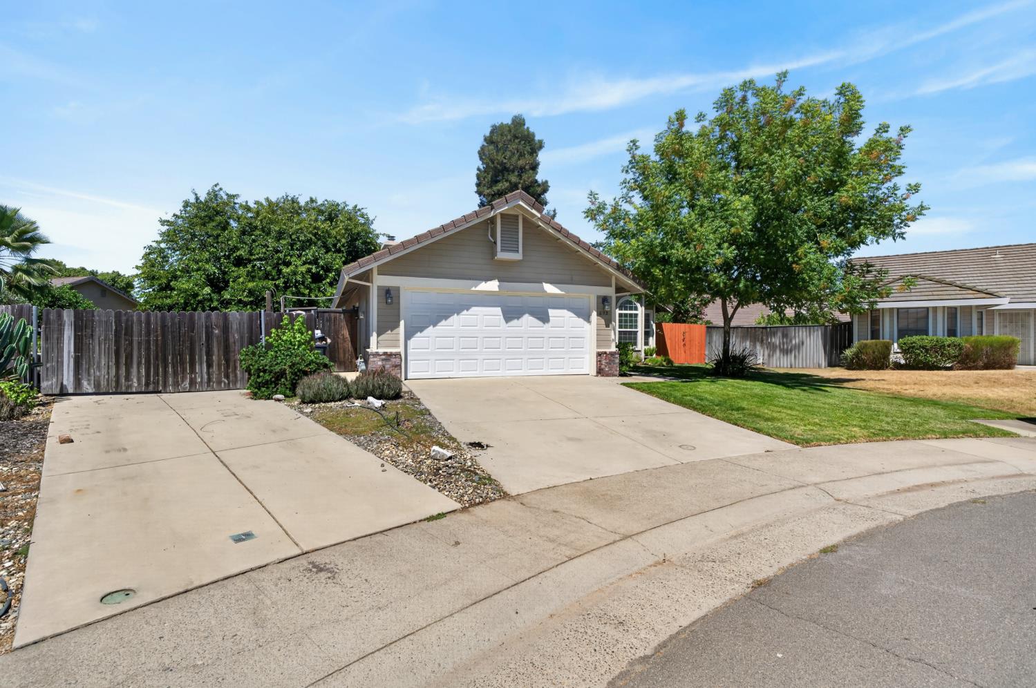 893 Black Canyon Court