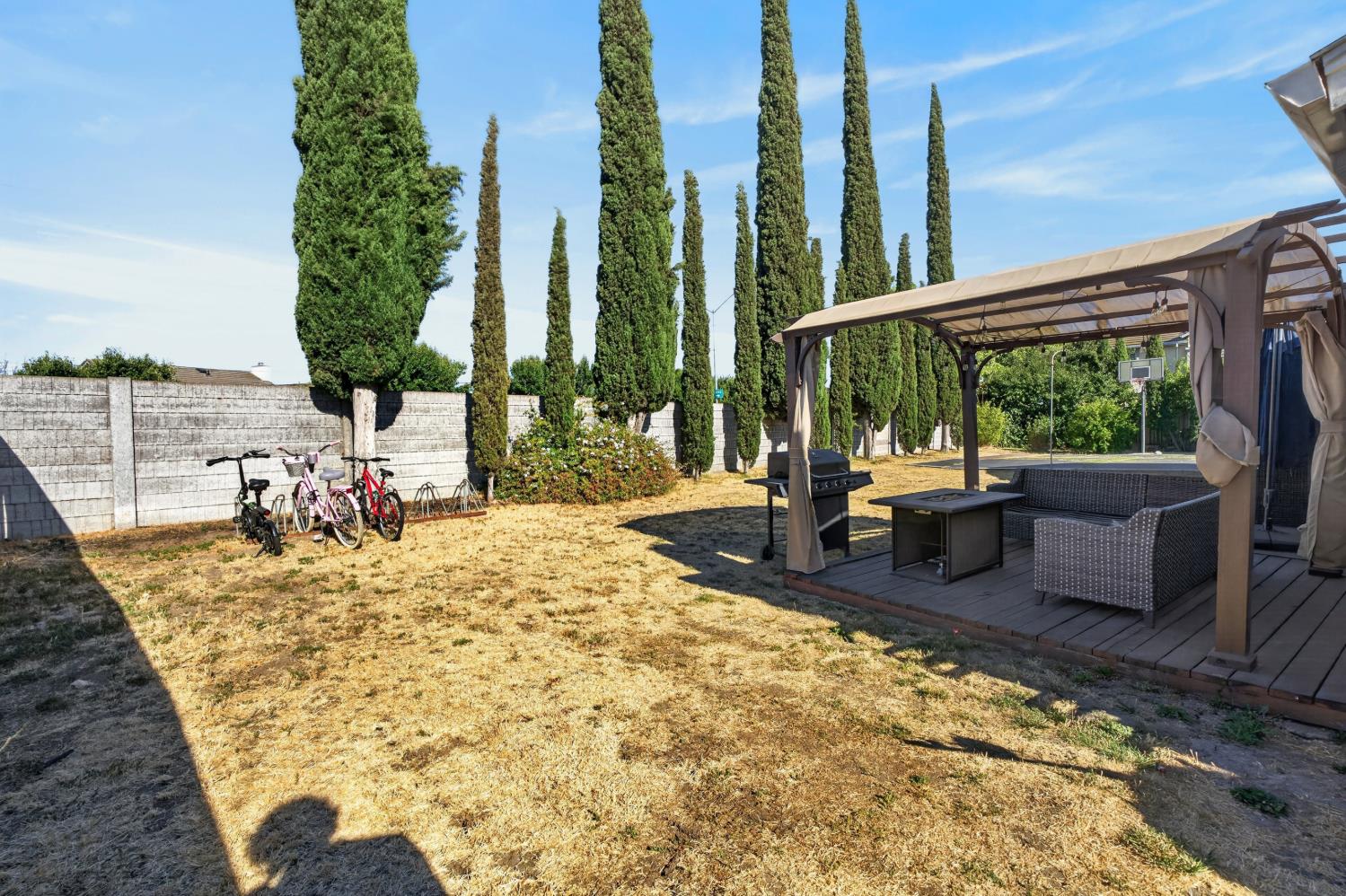 1334 Hutchinson Avenue