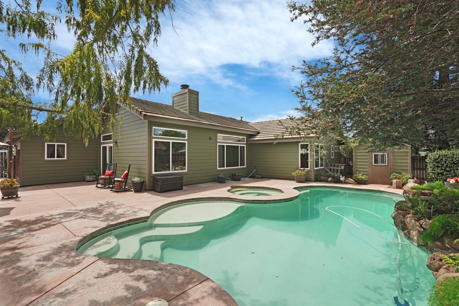 1203 Dawnwood Drive