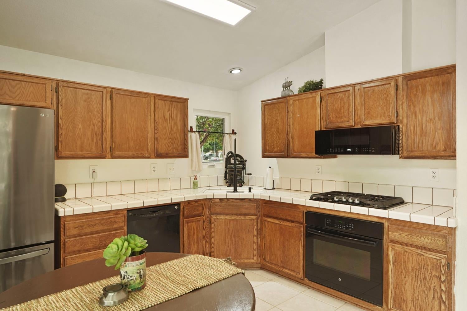 1203 Dawnwood Drive