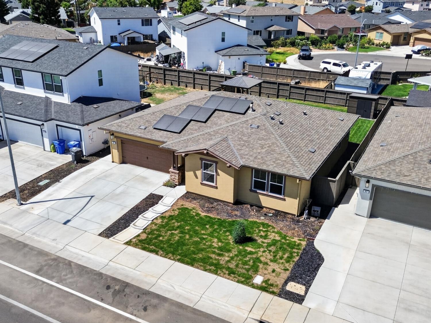 983 Amador Avenue