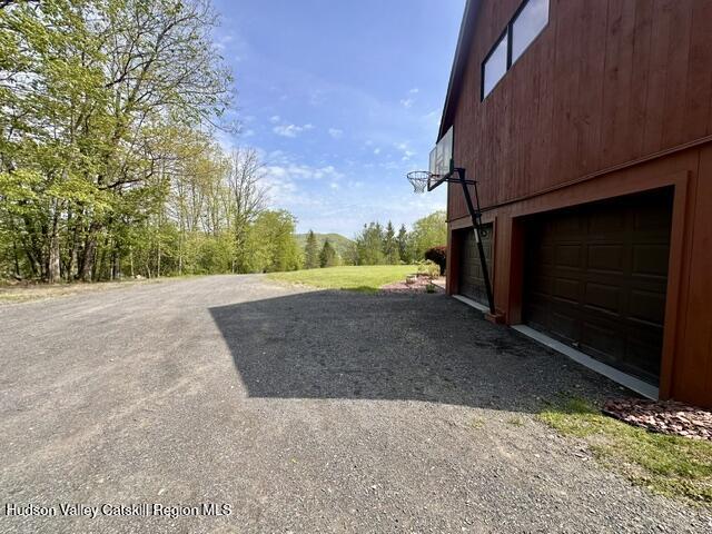 65 Johnny Cake Hill Road