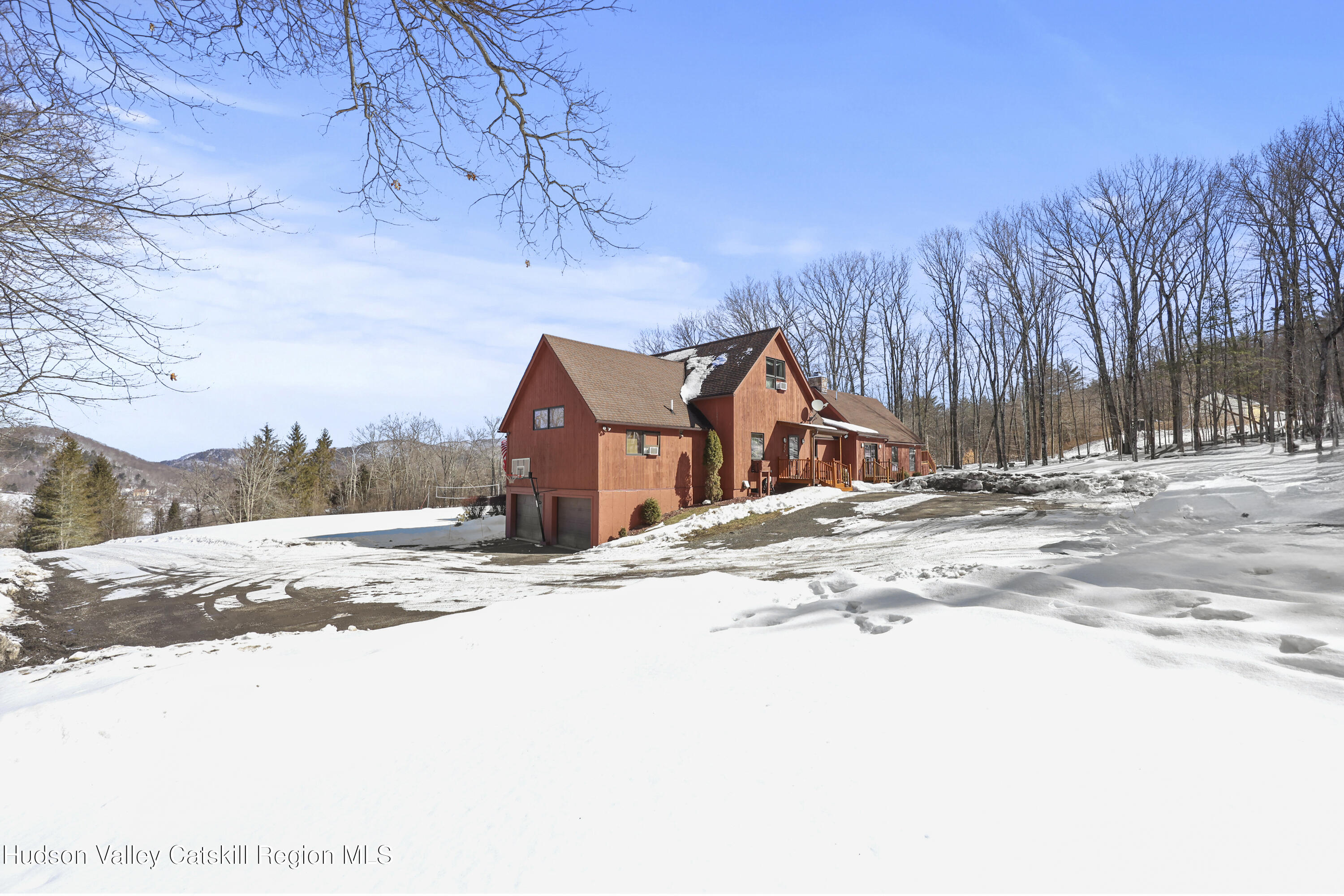 65 Johnny Cake Hill Road