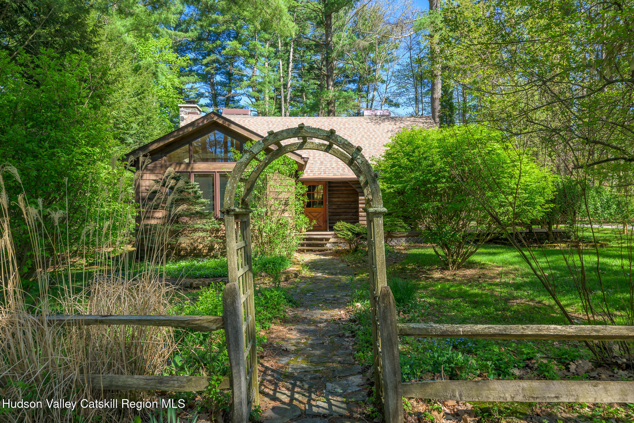 34 Queechy Shore Beach Road