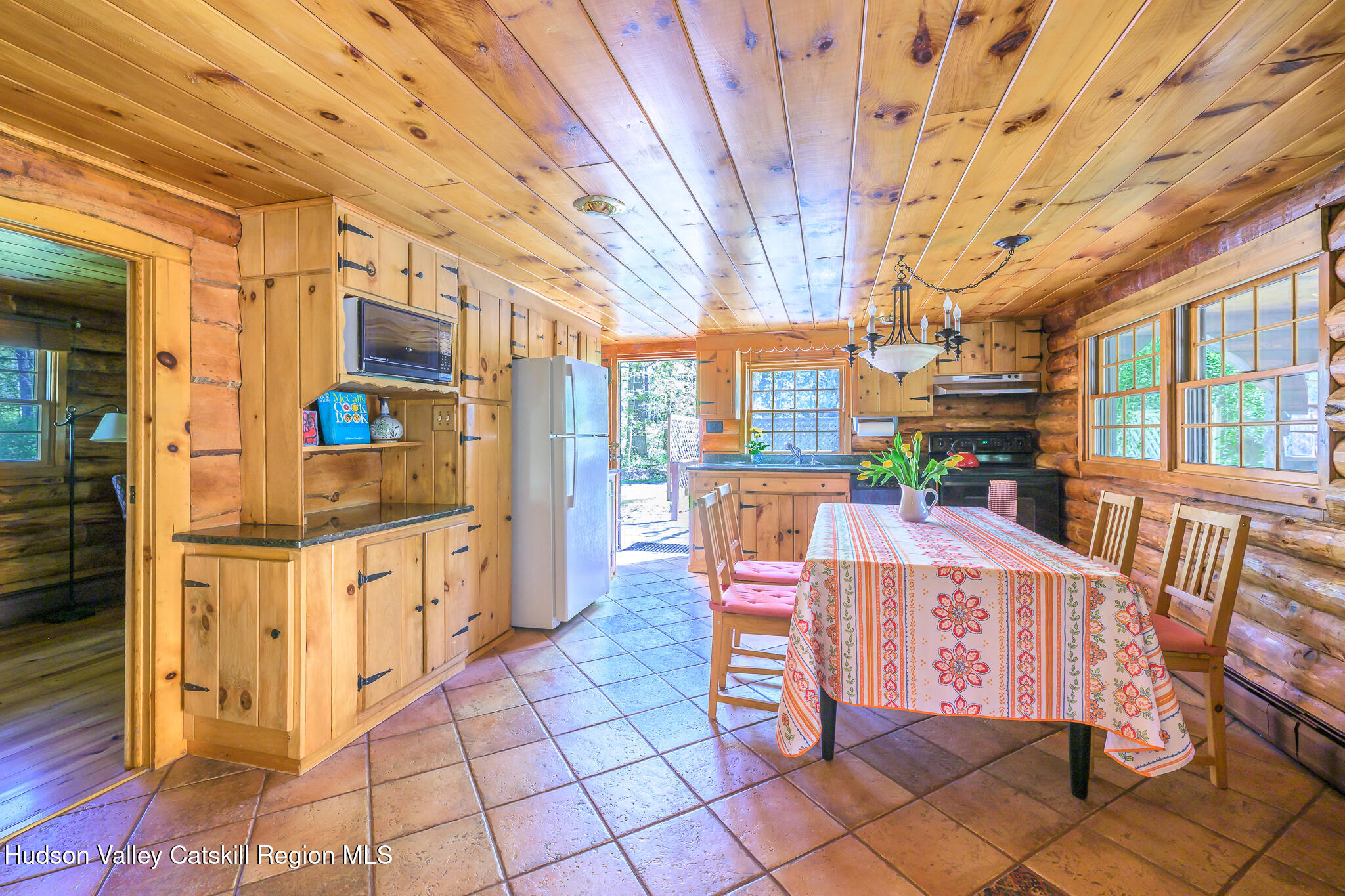 34 Queechy Shore Beach Road