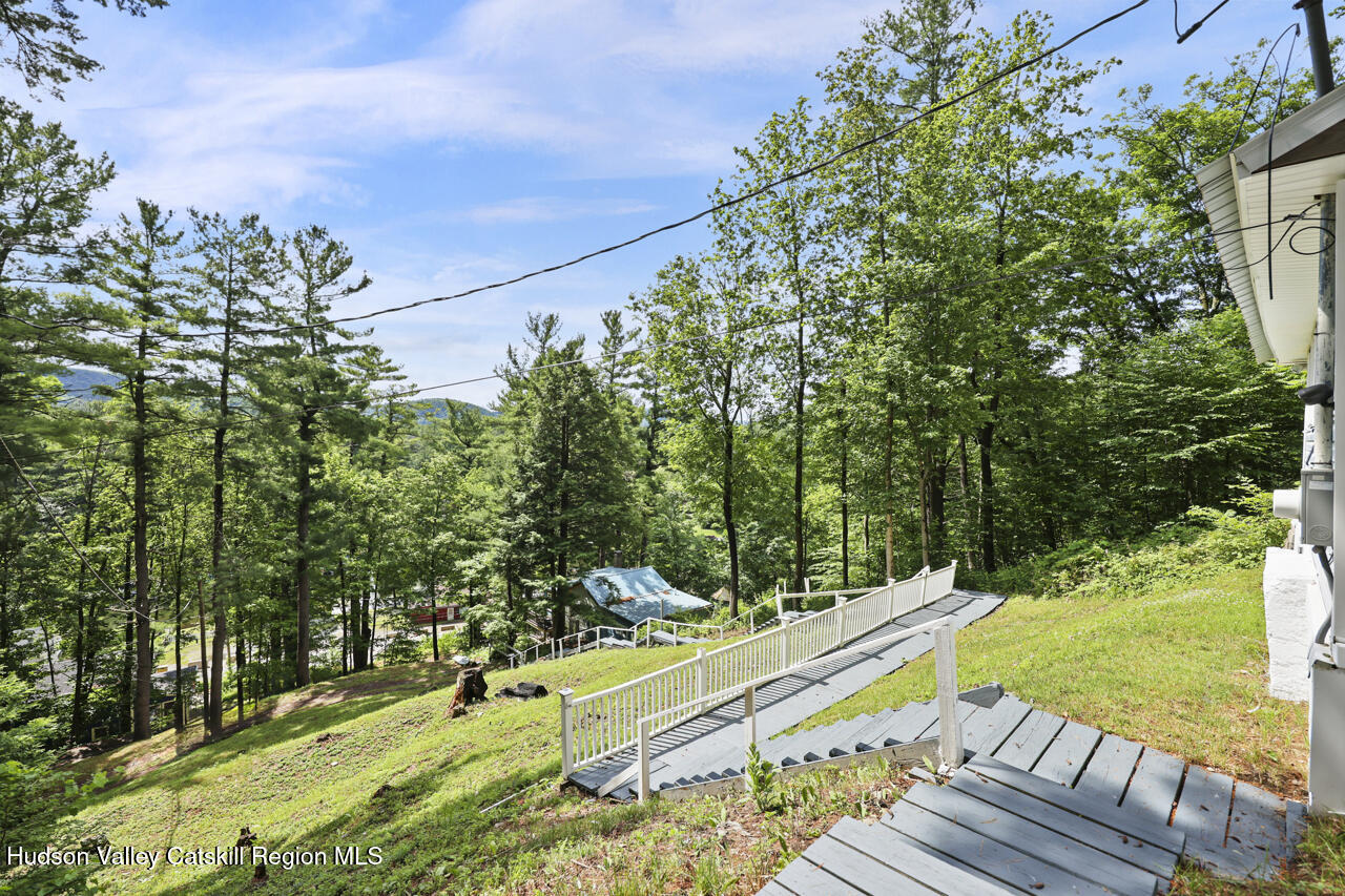 42 Pine Tree Lane