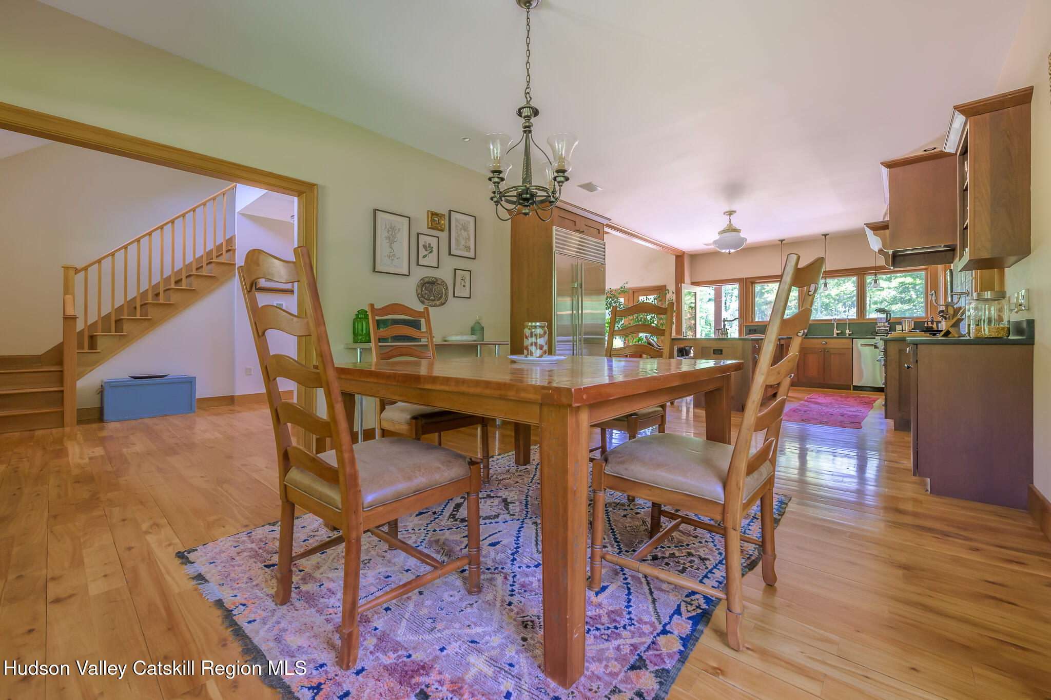 268 W Hill Road