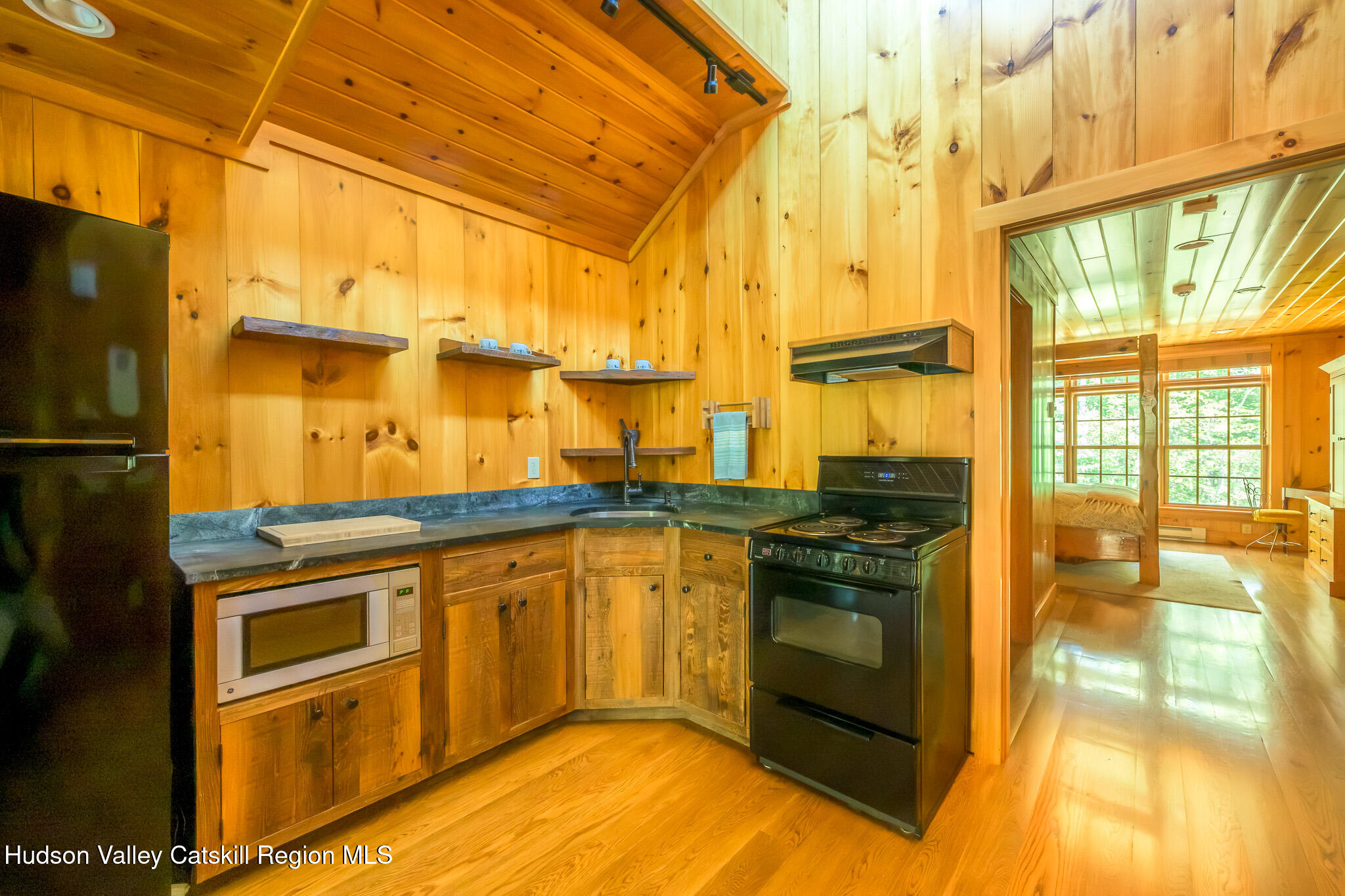 268 W Hill Road