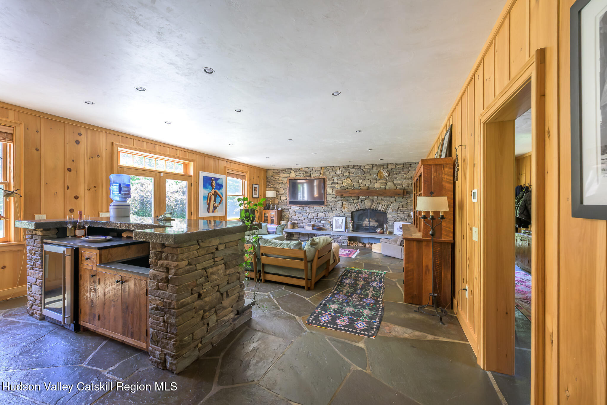268 W Hill Road