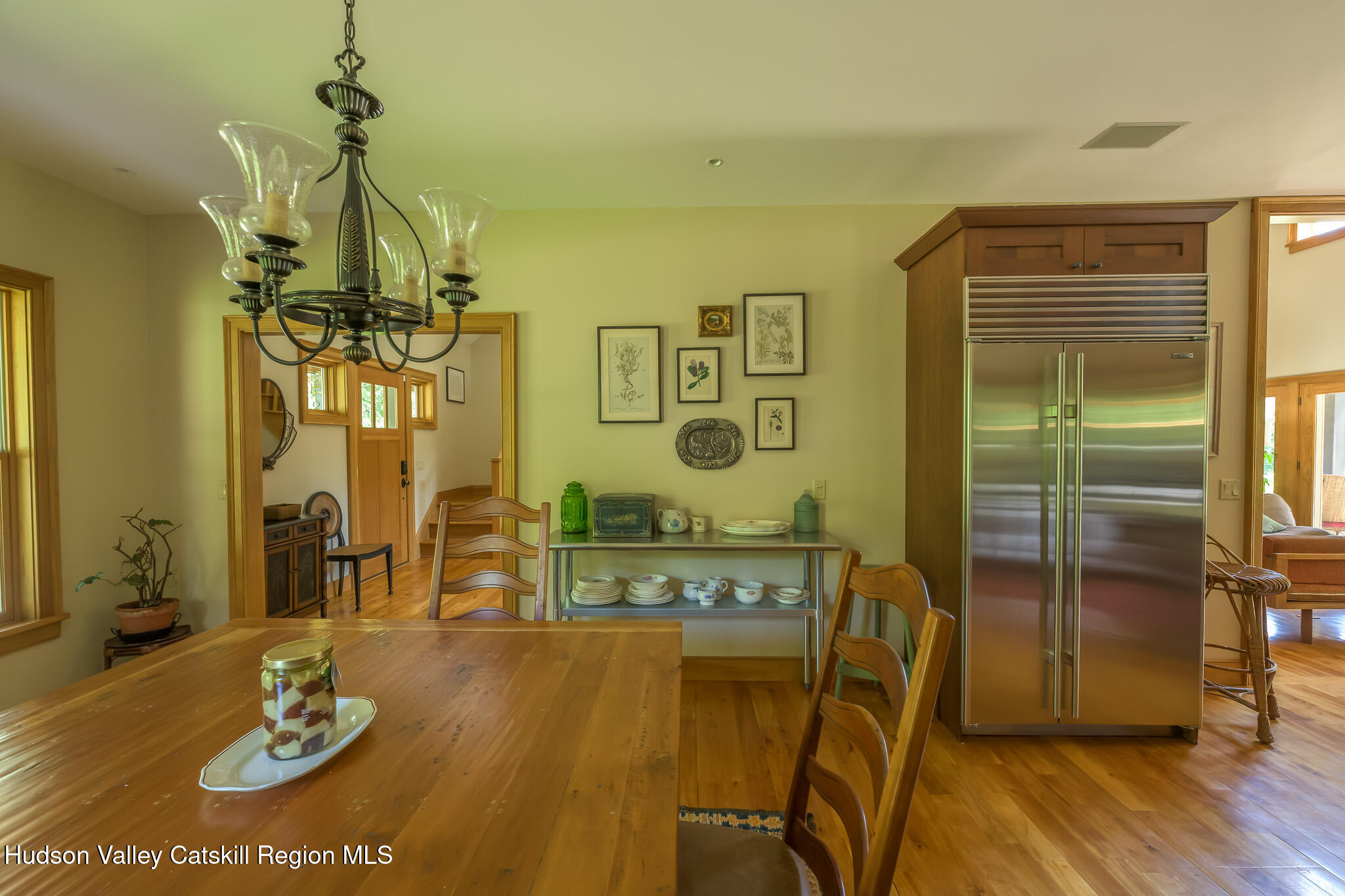 268 W Hill Road