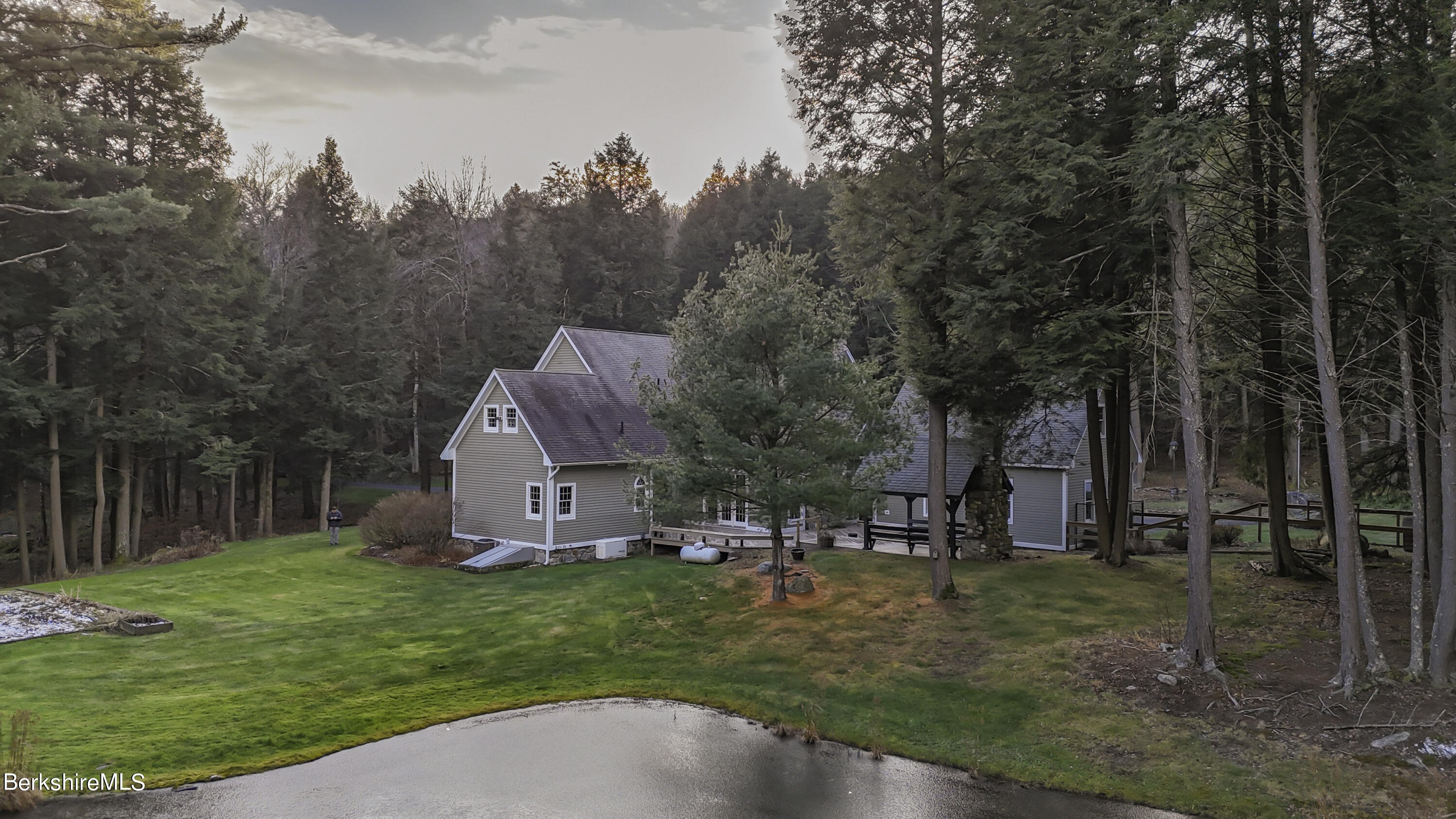 409 West Hill Rd