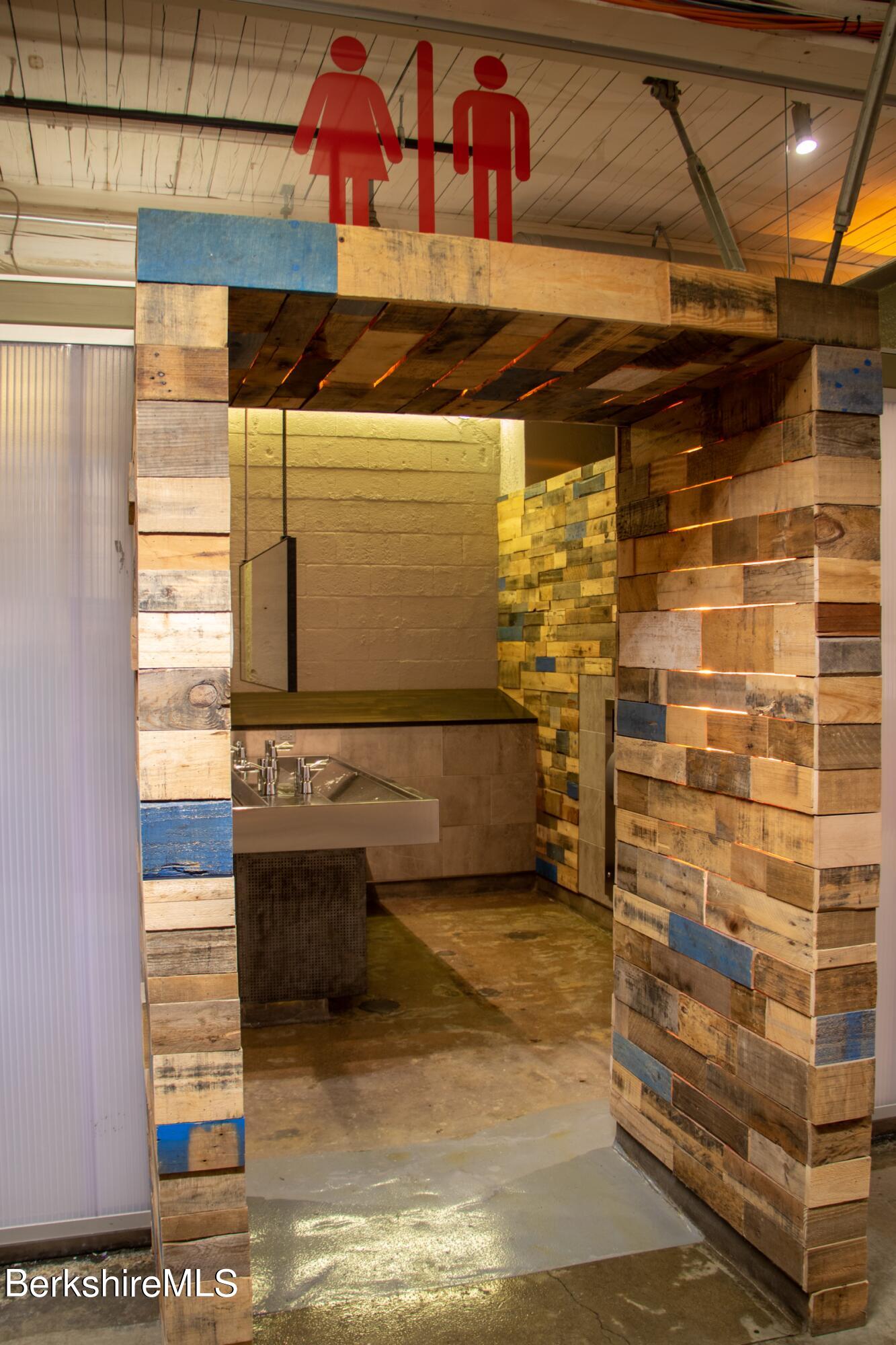 703 West Housatonic St