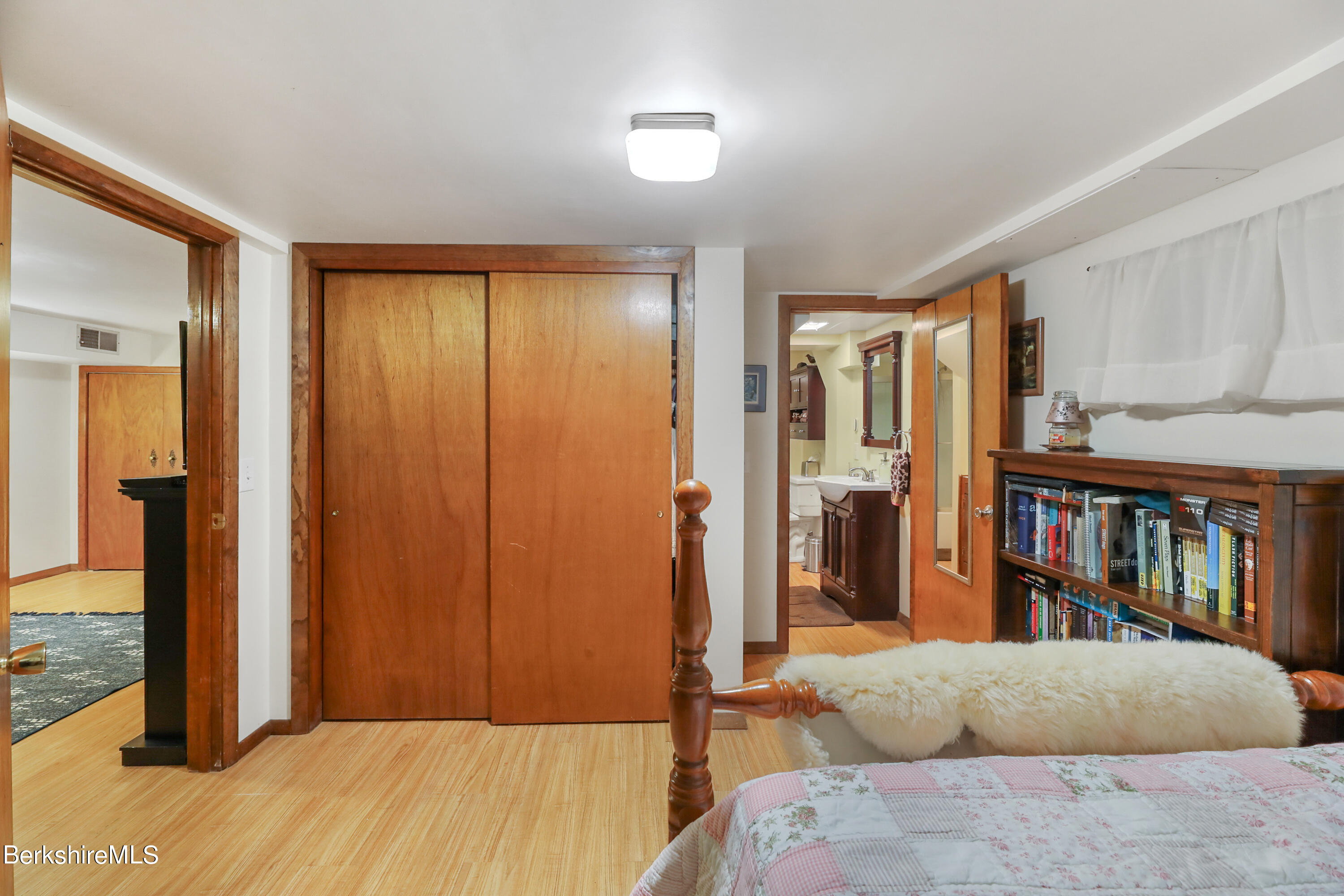 310 Pecks Rd