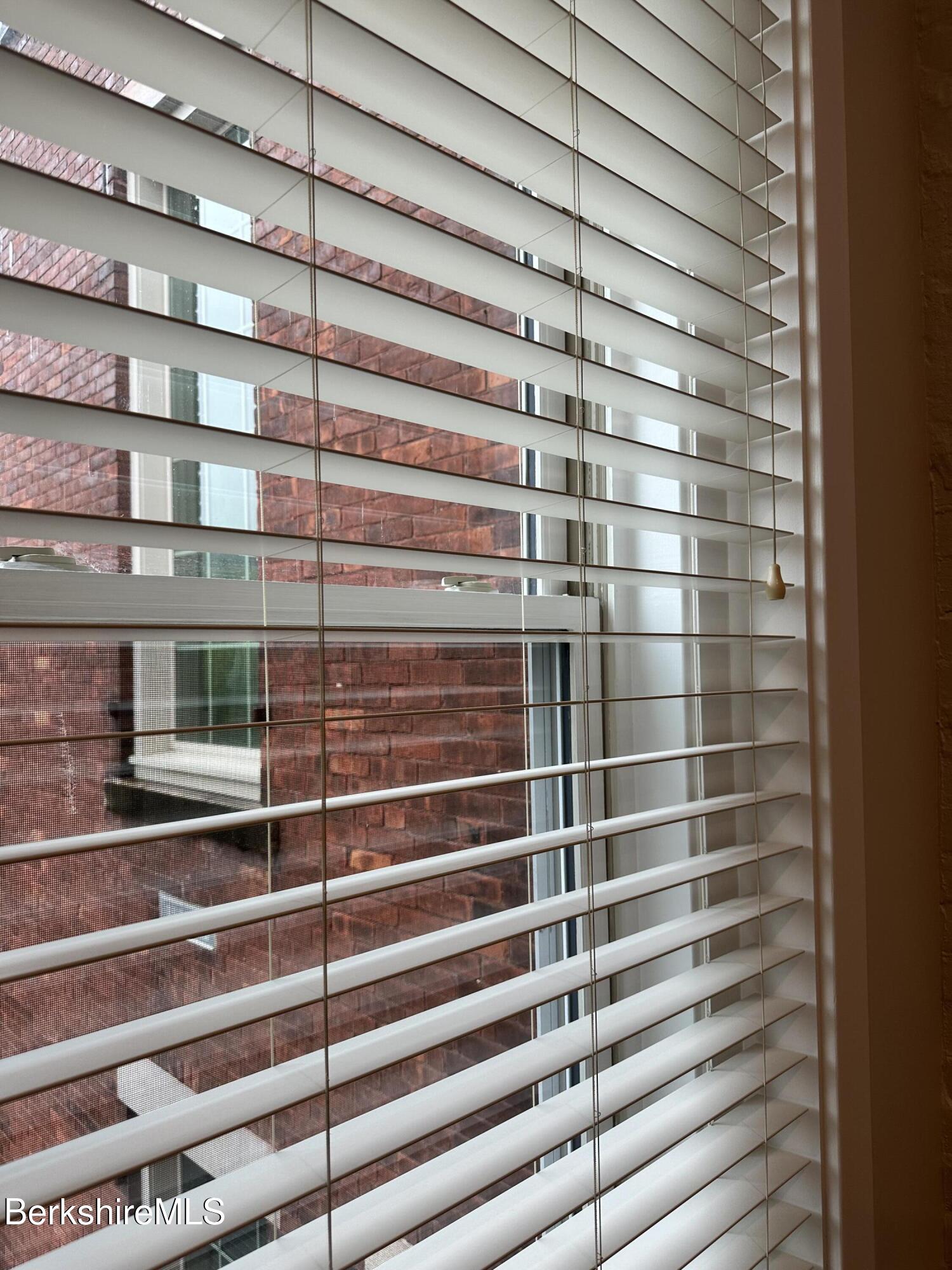 281 Main St Unit: 12