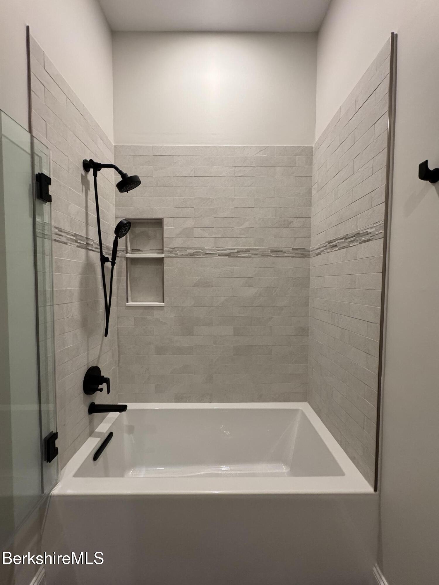 281 Main St Unit: 12