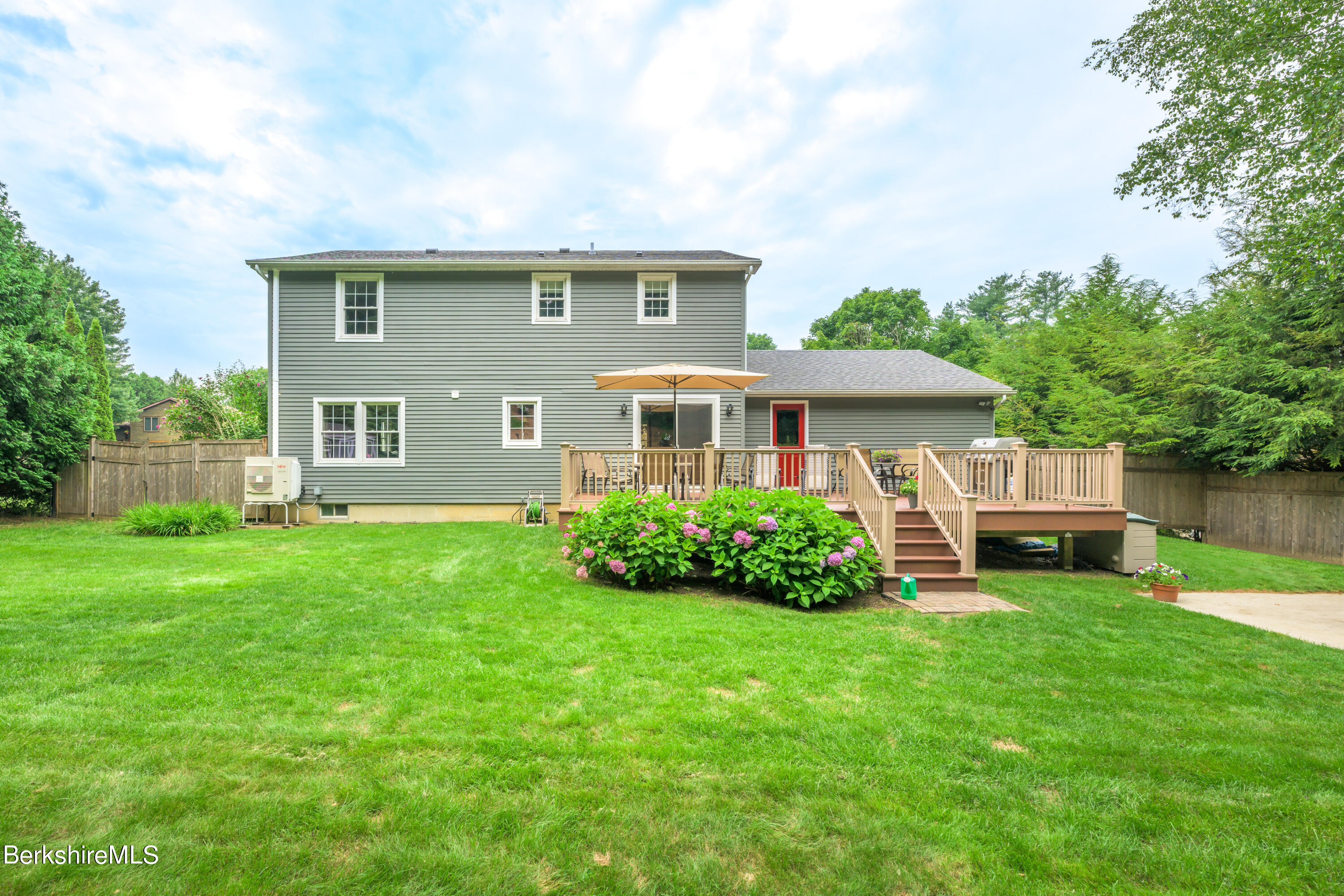 124 Leona Dr