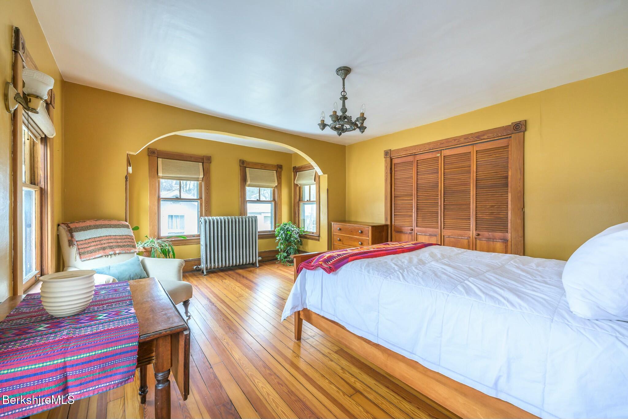 5 Stockbridge Rd