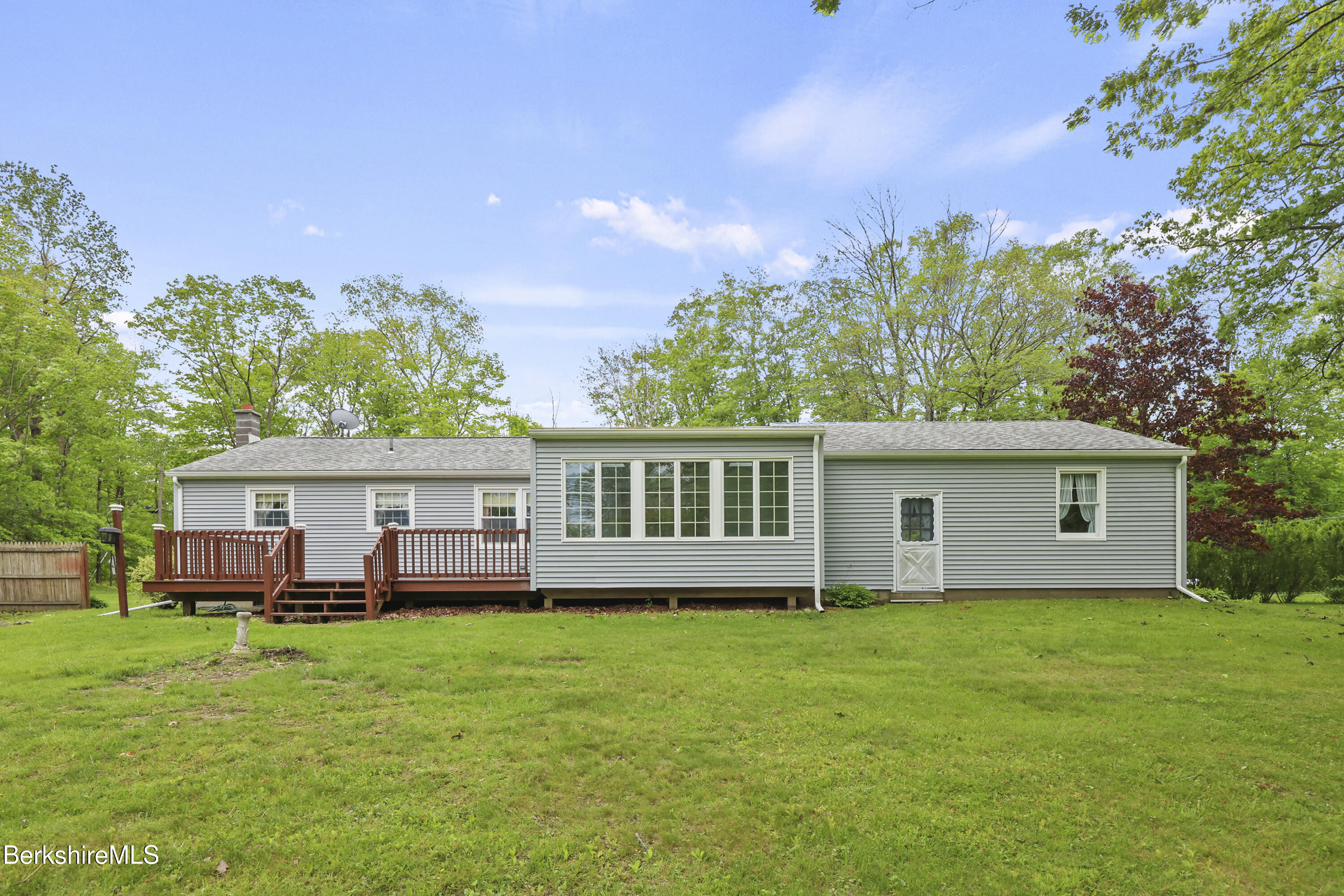 135 Church Ln