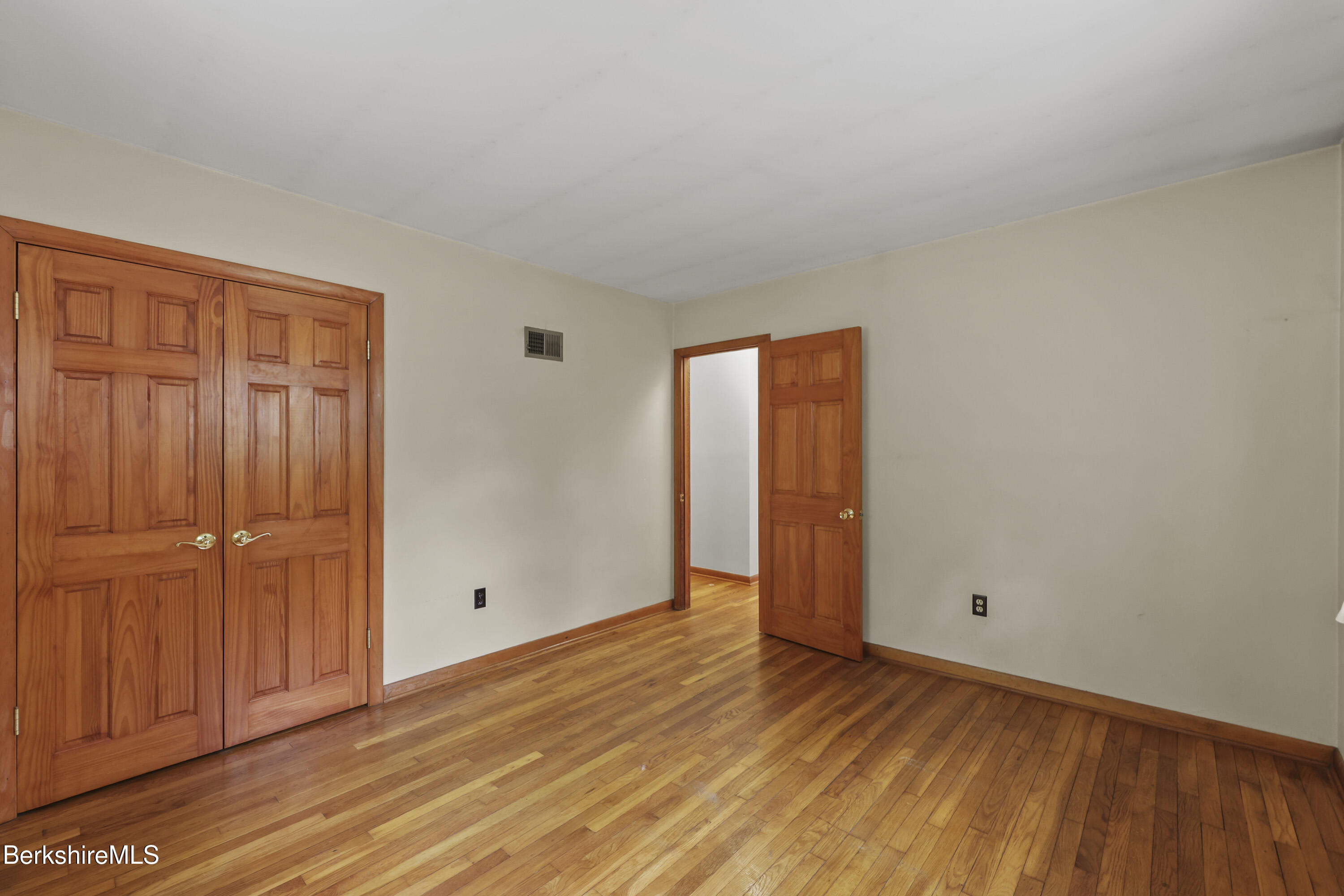 135 Church Ln