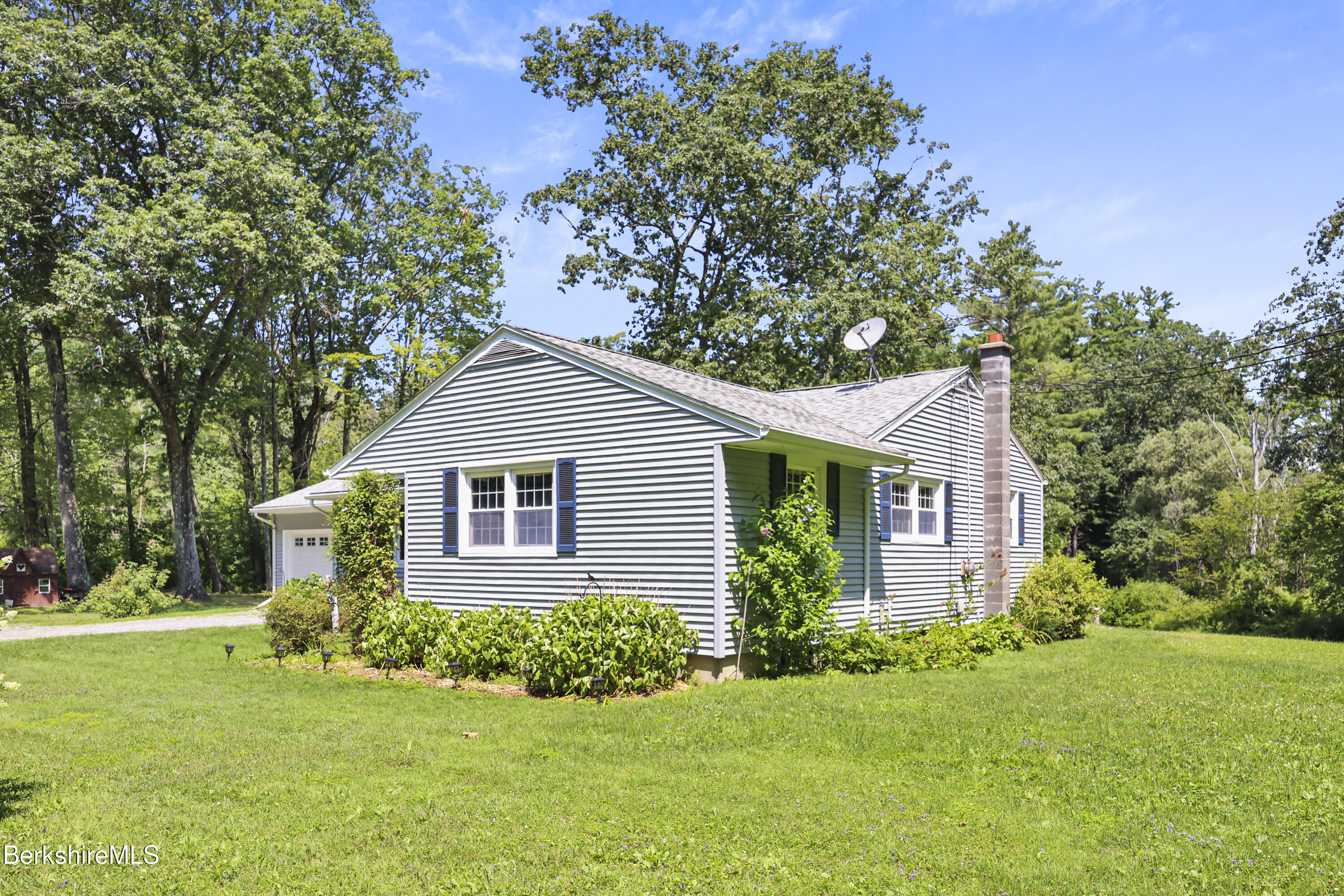 135 Church Ln